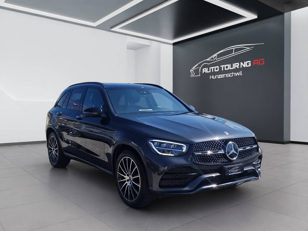 MERCEDES-BENZ GLC 220 d AMG Line 4m-image-0