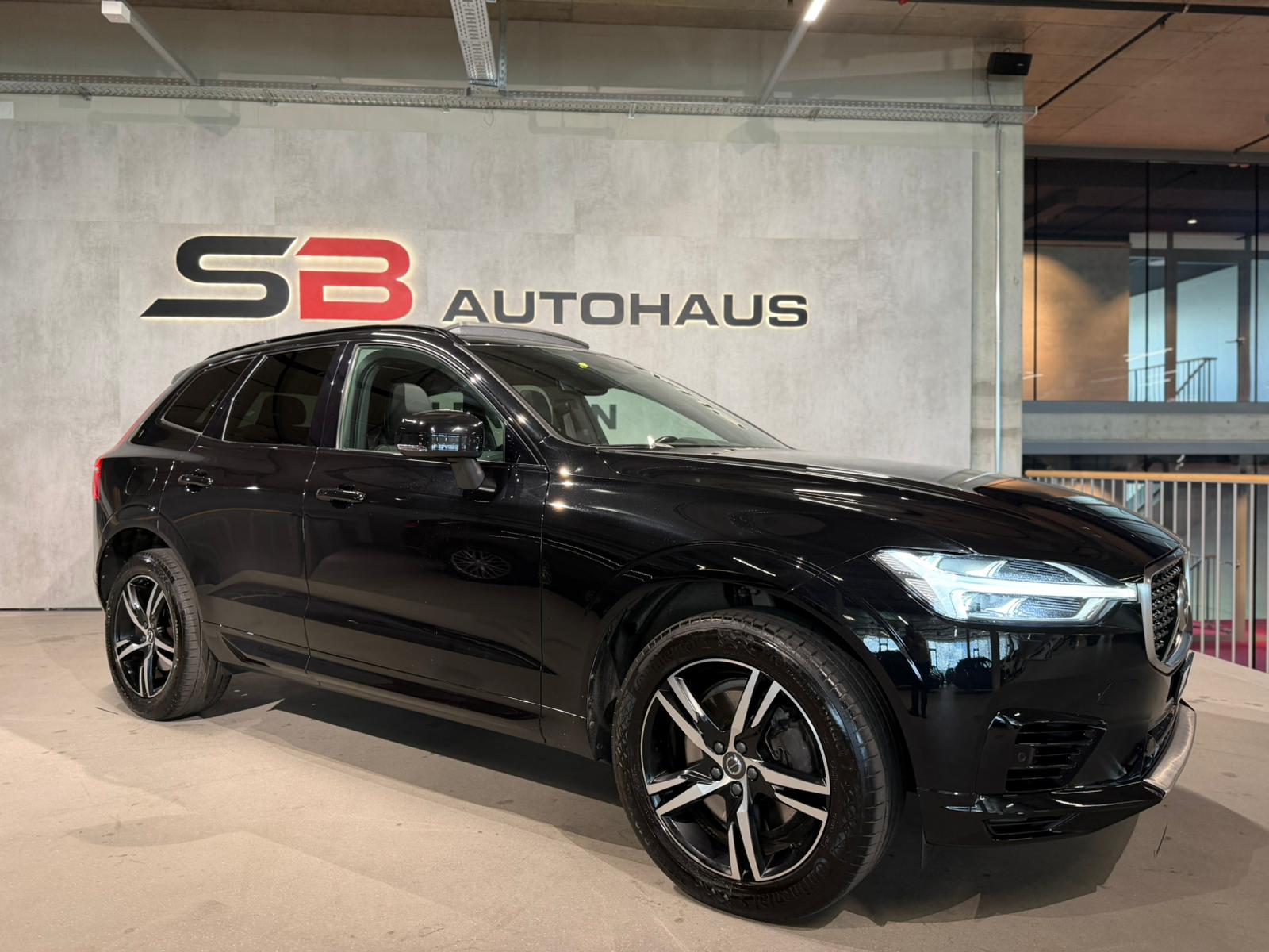 VOLVO XC60 T8 eAWD R-Design Geartronic-image-1