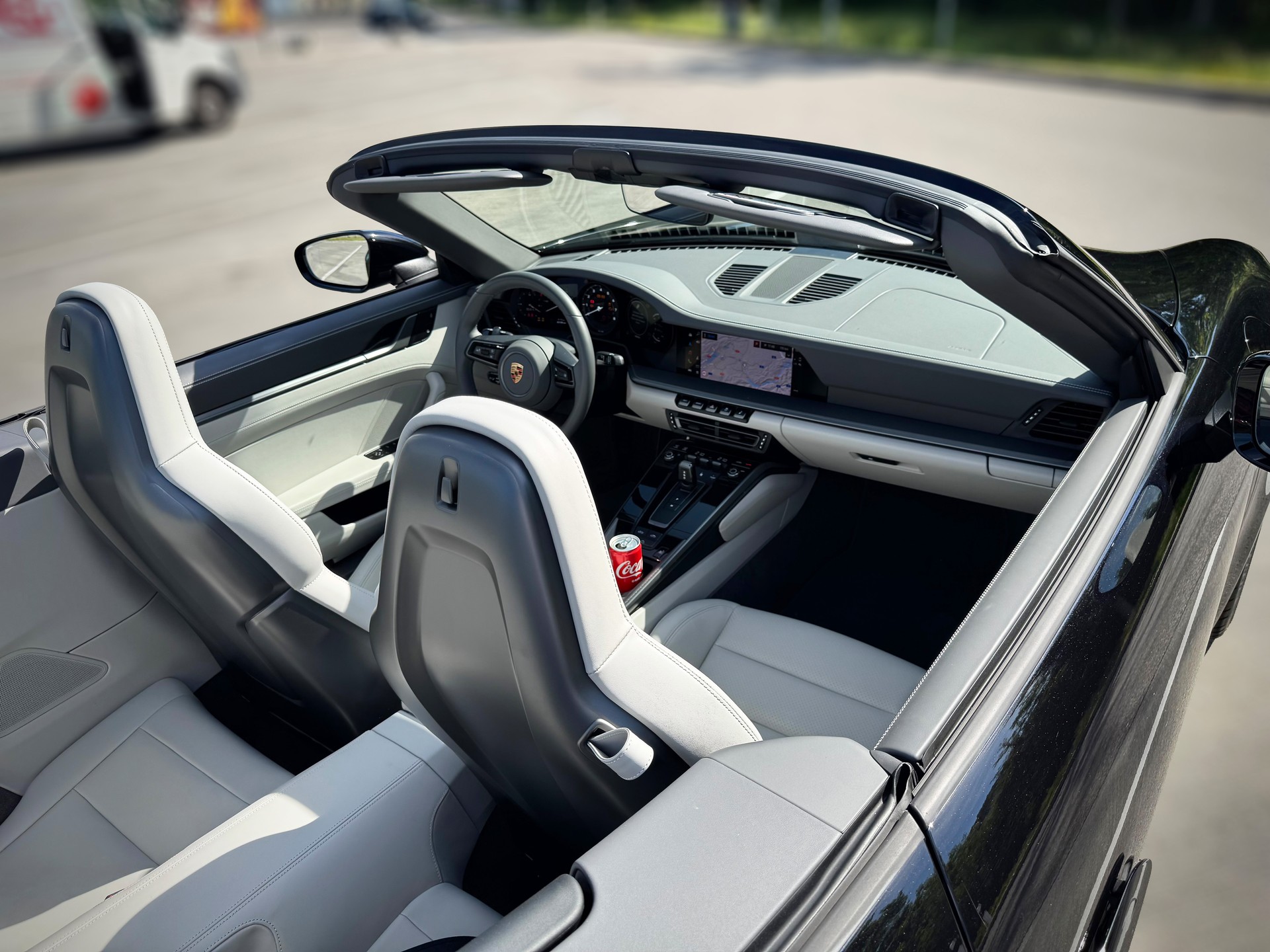 PORSCHE 4S-image-2