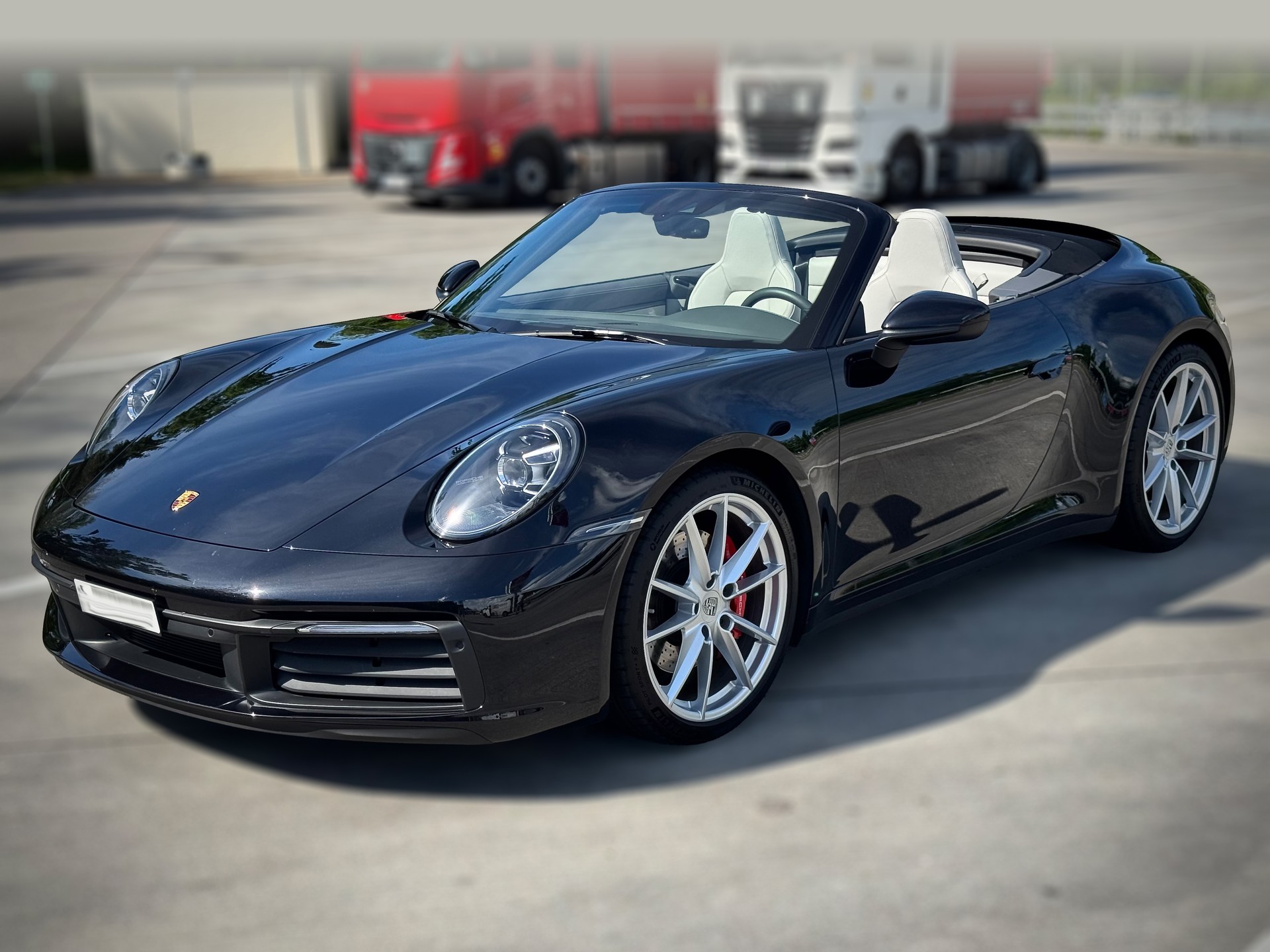 PORSCHE 4S-image-1