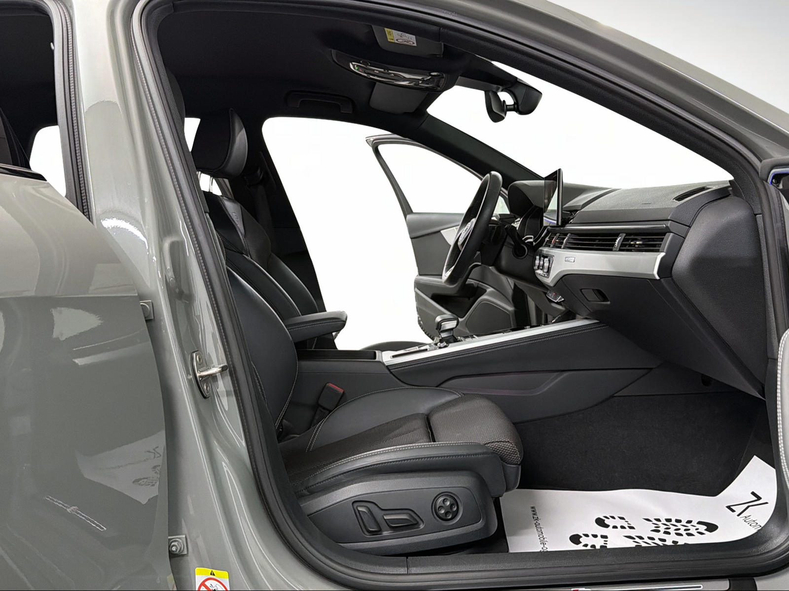 AUDI A4 Avant 40 TDI S line Attraction QUANTUMGRAY quattro S-tronic-image-8