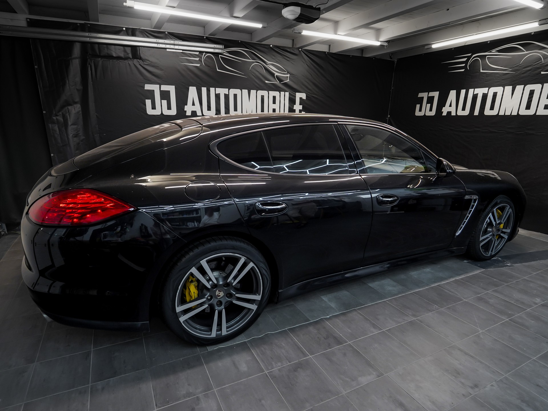 PORSCHE Turbo 4.8-image-6