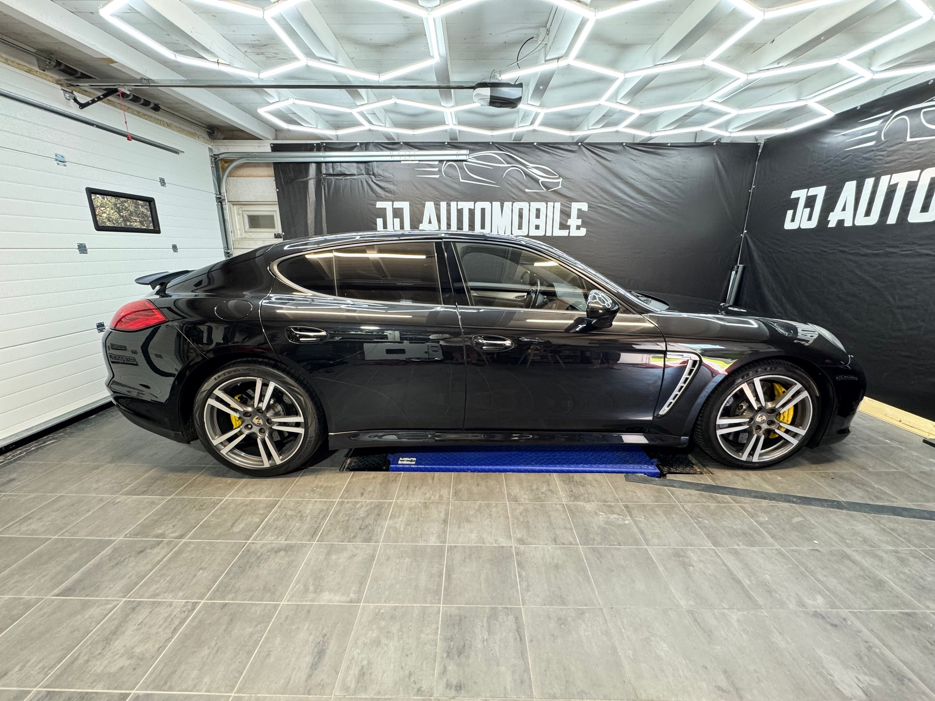 PORSCHE Turbo 4.8-image-3