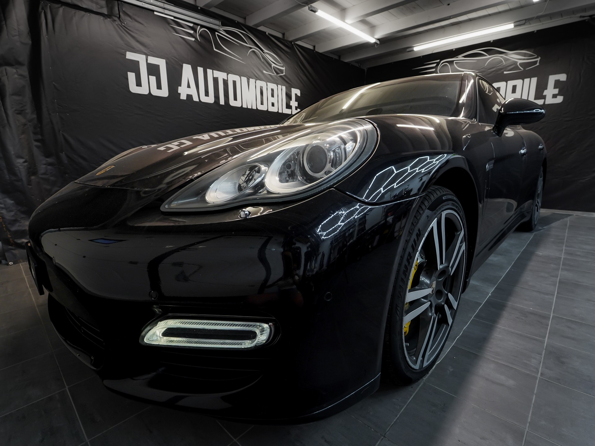 PORSCHE Turbo 4.8-image-2