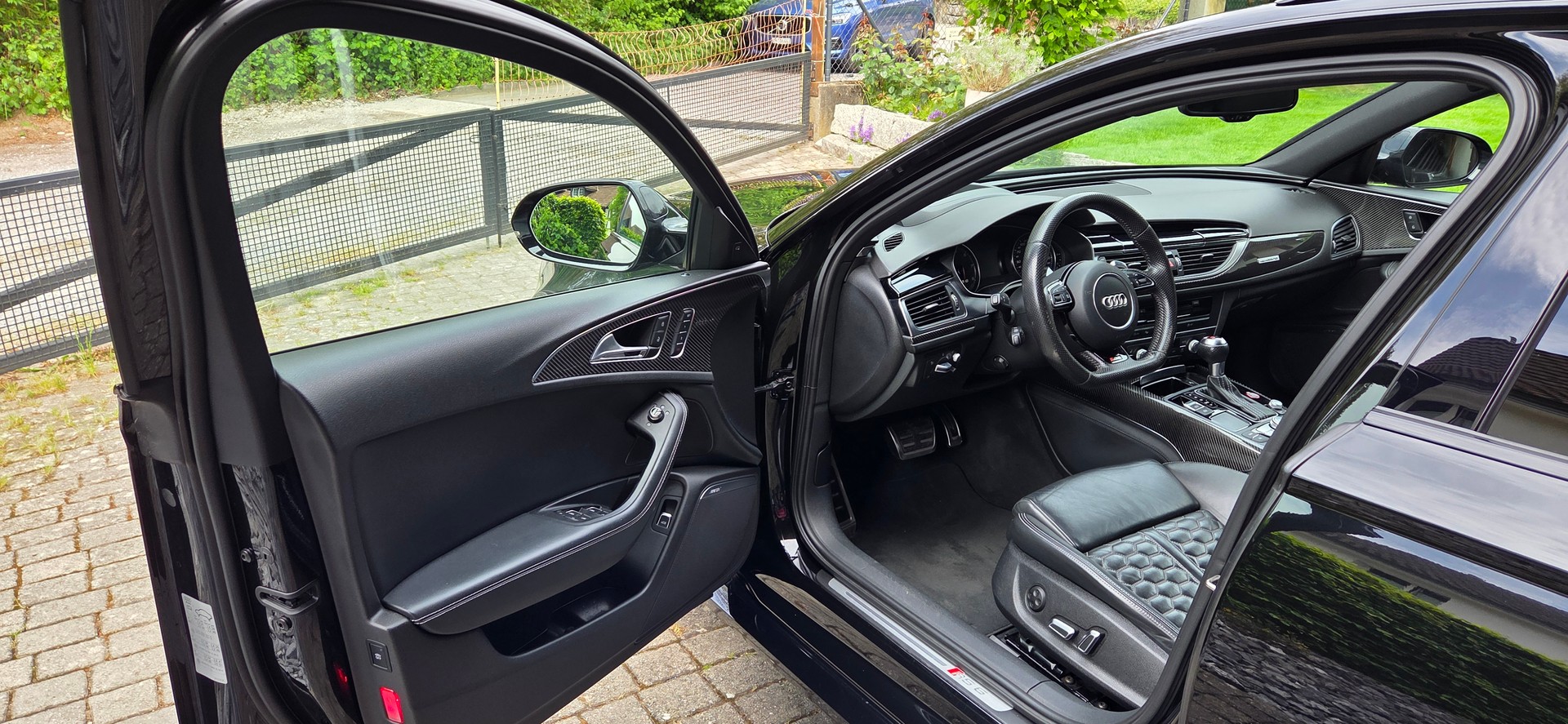 AUDI RS6 Avant 4.0 V8 TFSI quattro T-Tronic-image-7