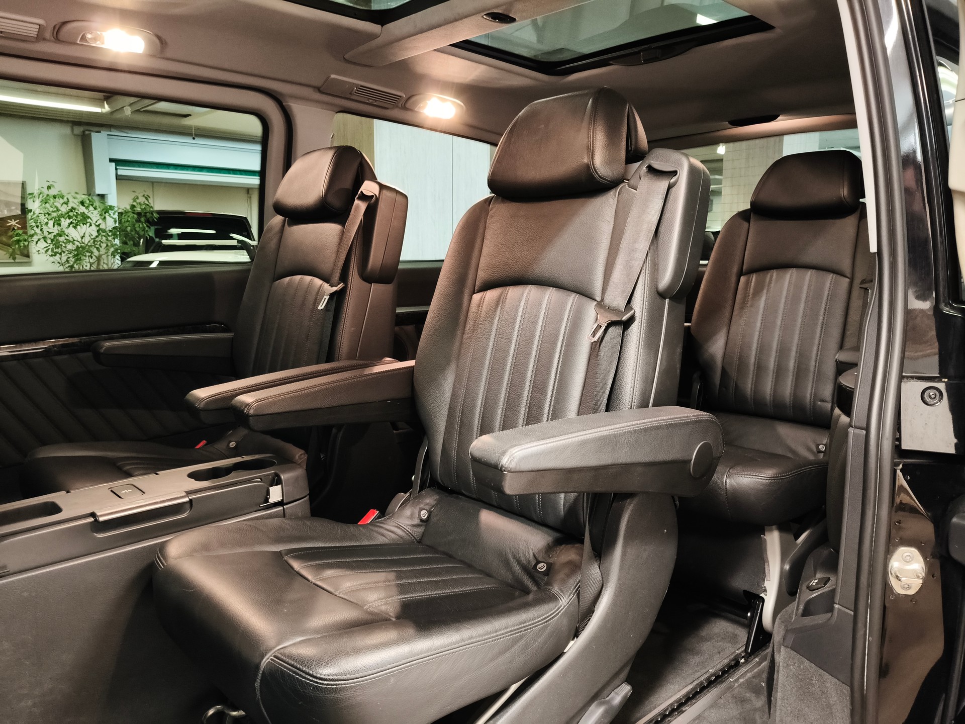 MERCEDES-BENZ Viano 2.2 CDI Blue Eff. Ambiente Ed. L 4Matic A-image-15