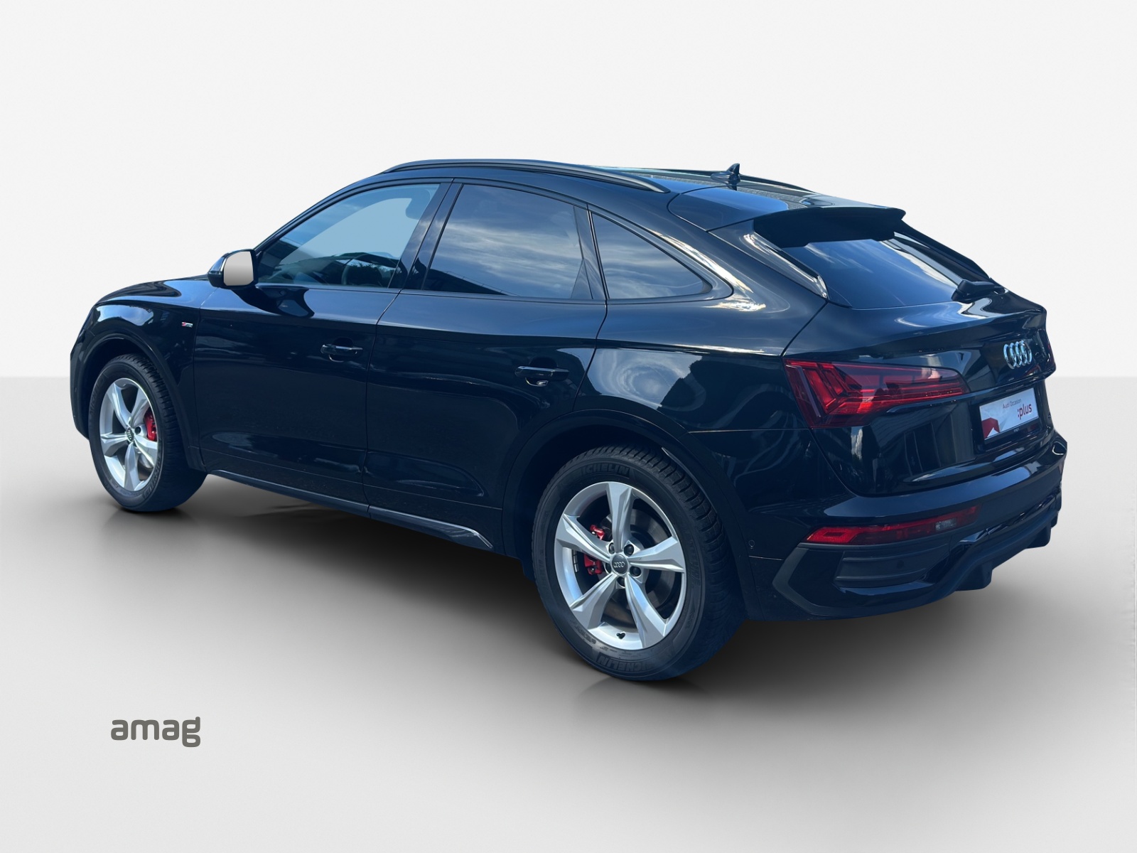 AUDI Q5 Sportback 45 TFSI Black Edition quattro S-tronic-showroom-element-2