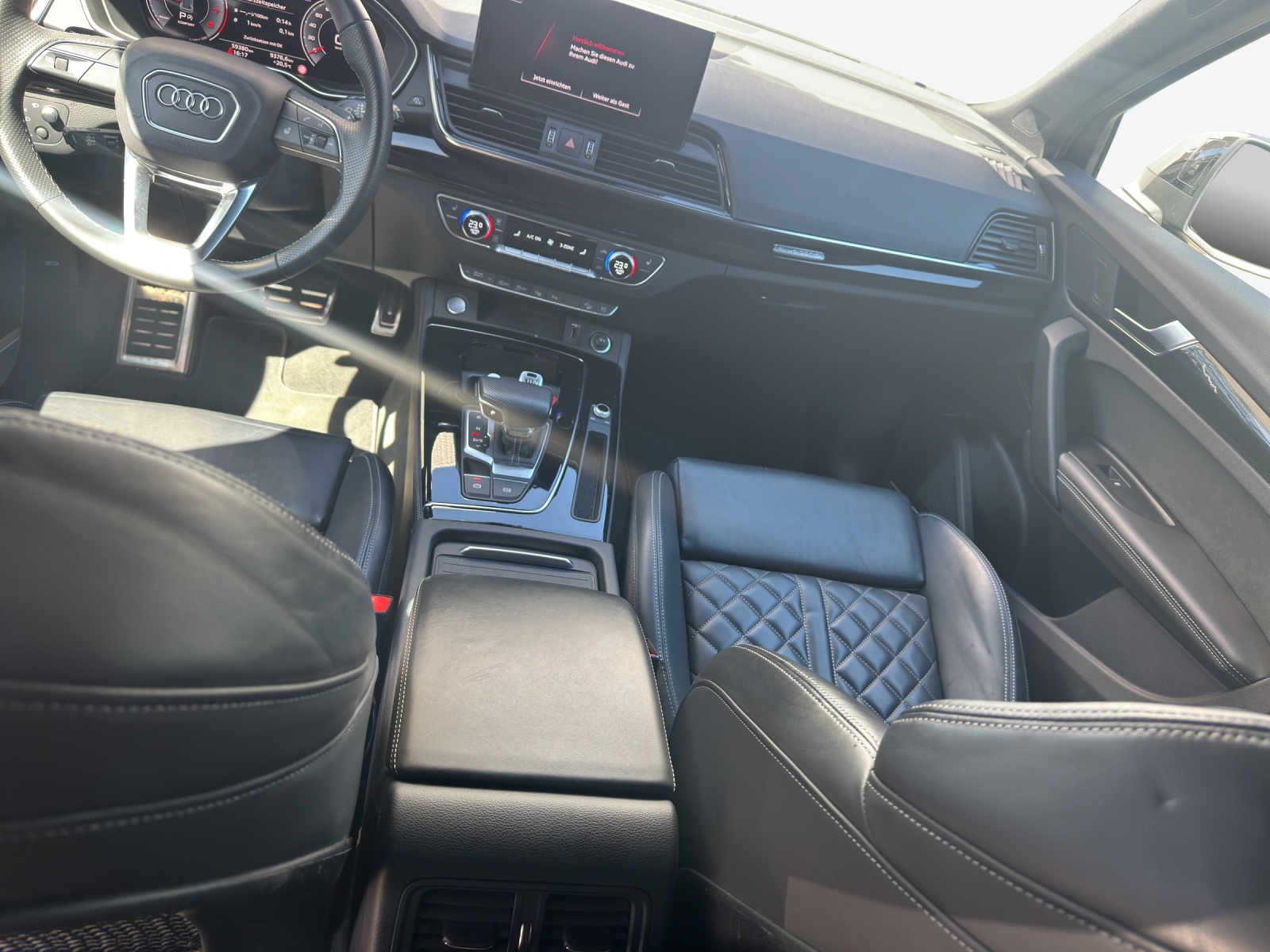 AUDI Q5 Sportback 45 TFSI Black Edition quattro S-tronic-image-8