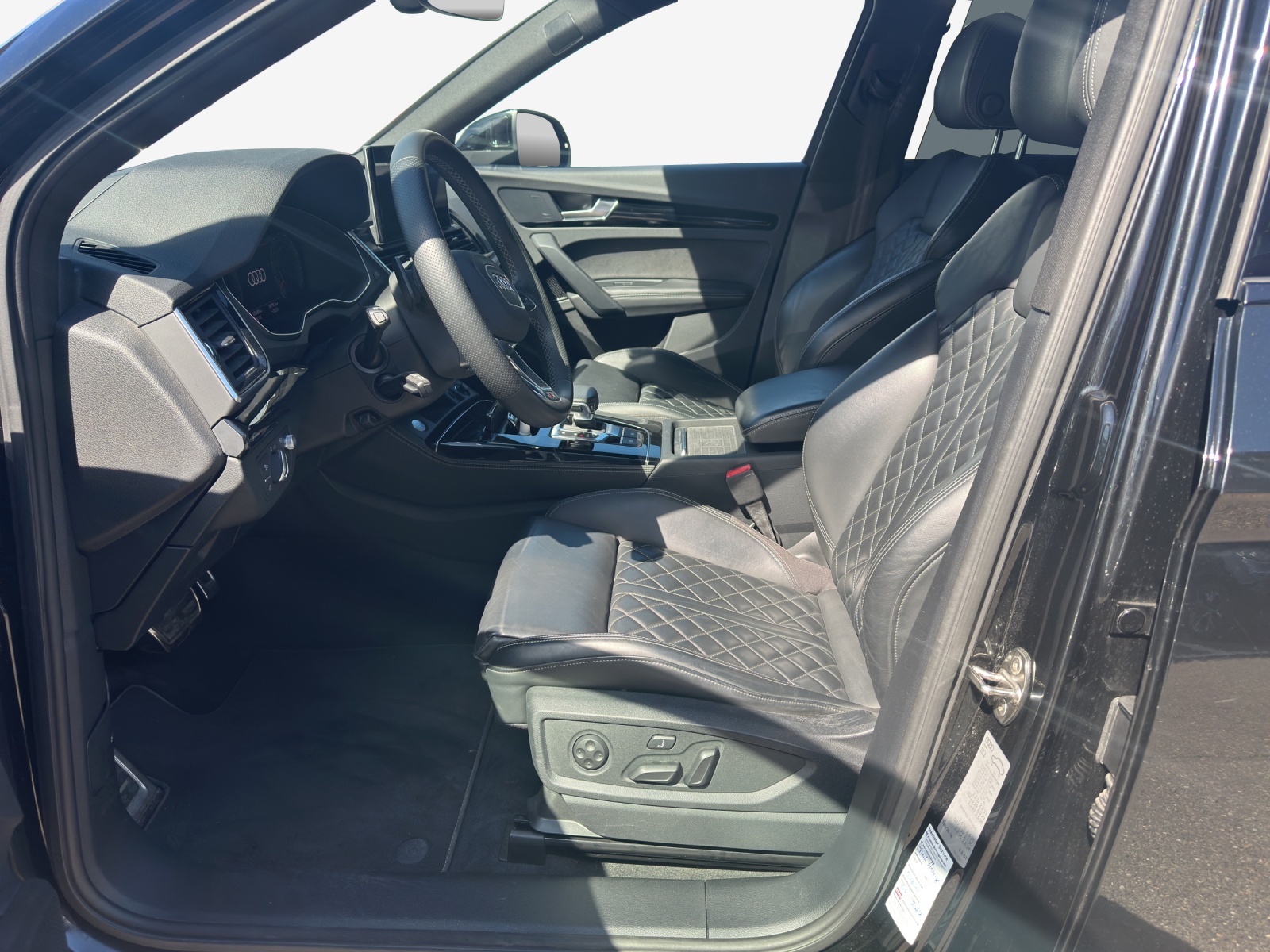 AUDI Q5 Sportback 45 TFSI Black Edition quattro S-tronic-image-7