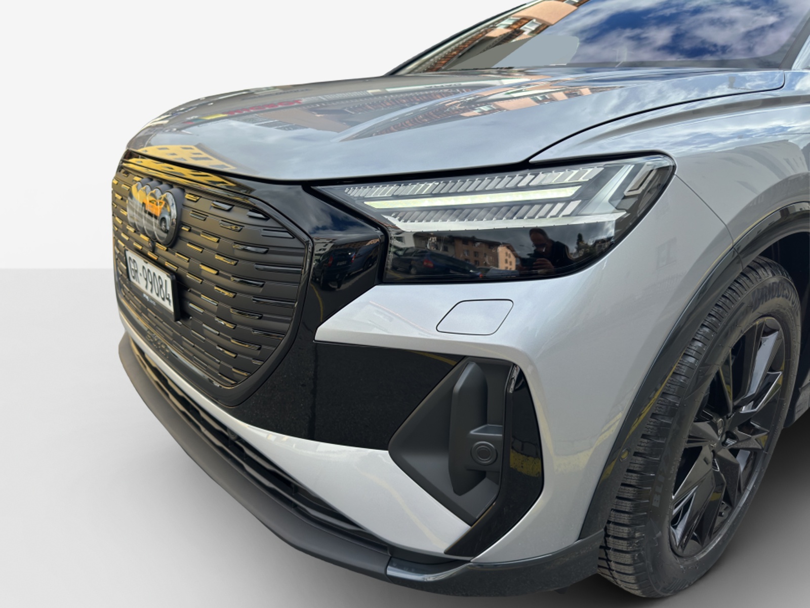 AUDI Q4 e-tron 45 Edition Swiss Ski quattro-image-15