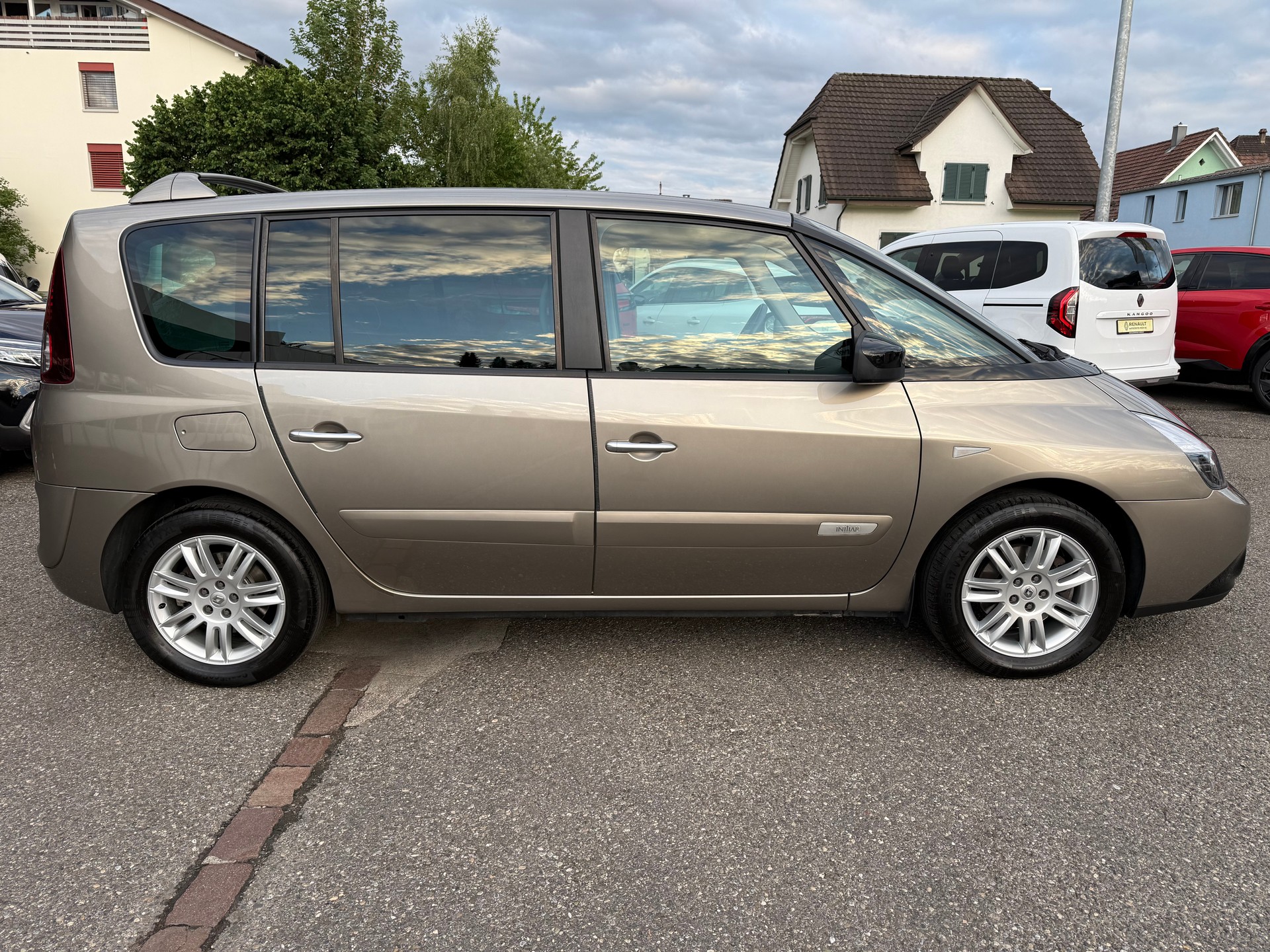 RENAULT Espace 2.0 Turbo Initiale 7 Plätzer-image-6