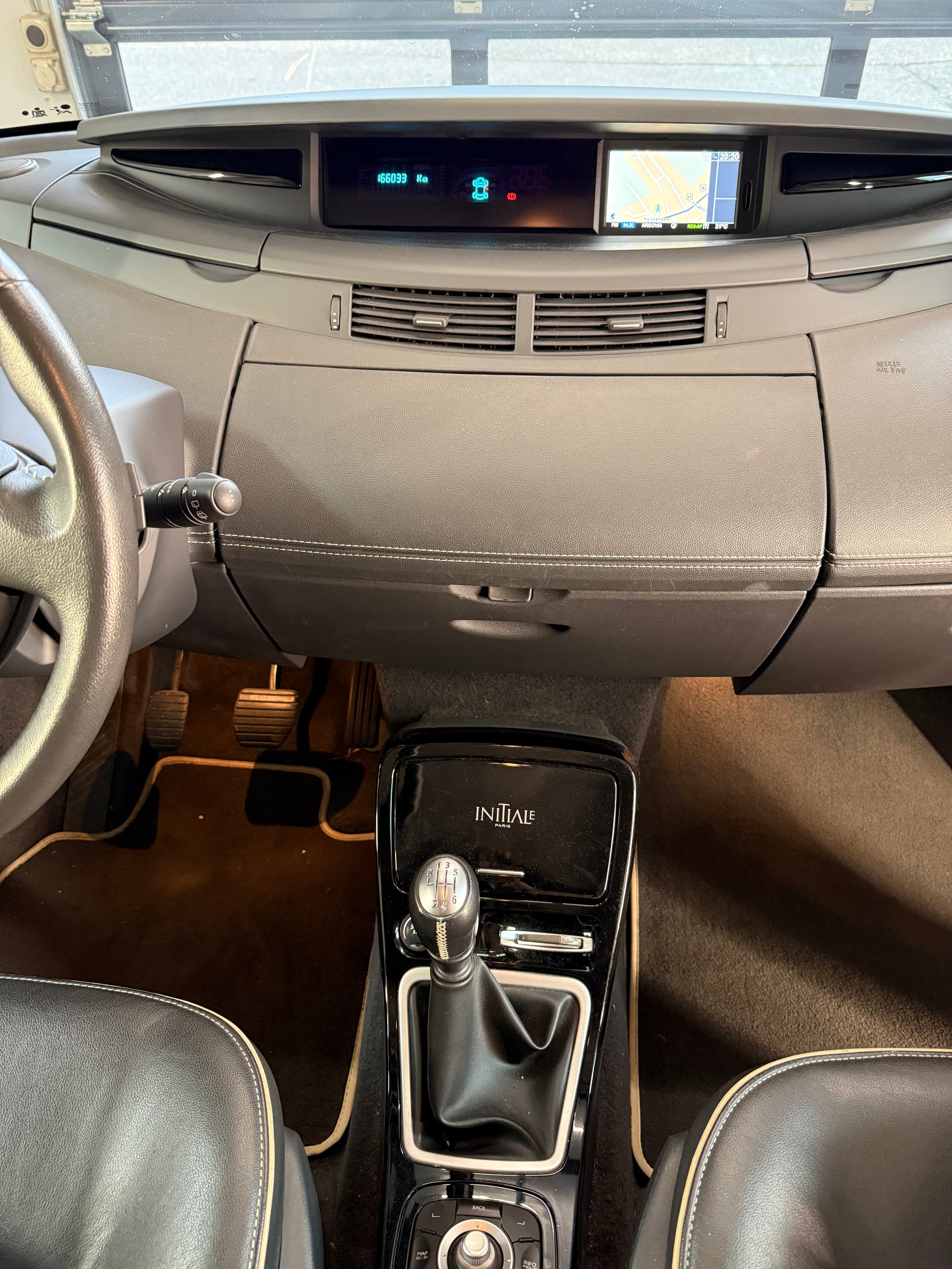 RENAULT Espace 2.0 Turbo Initiale 7 Plätzer-image-12