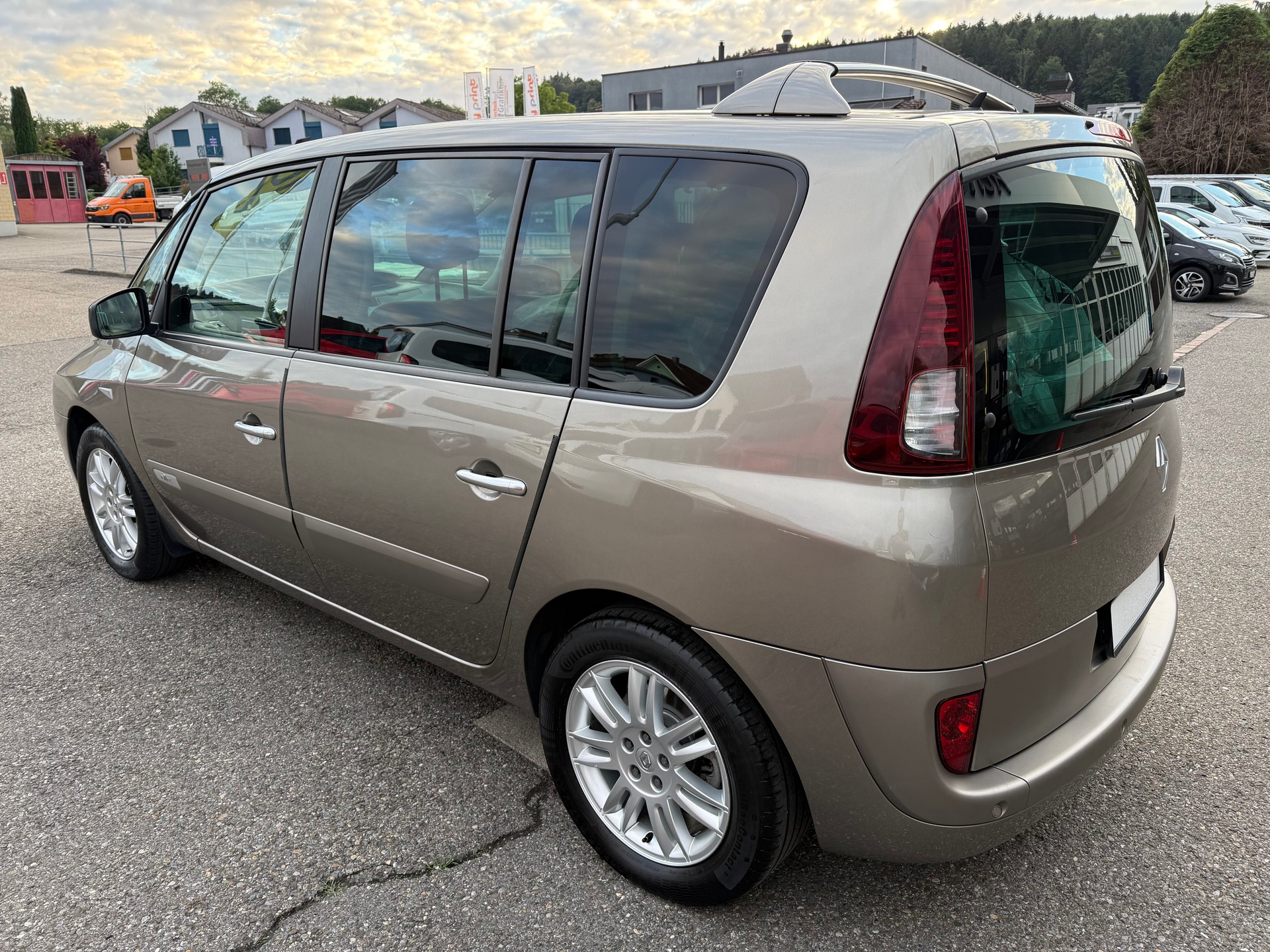 RENAULT Espace 2.0 Turbo Initiale 7 Plätzer-image-3