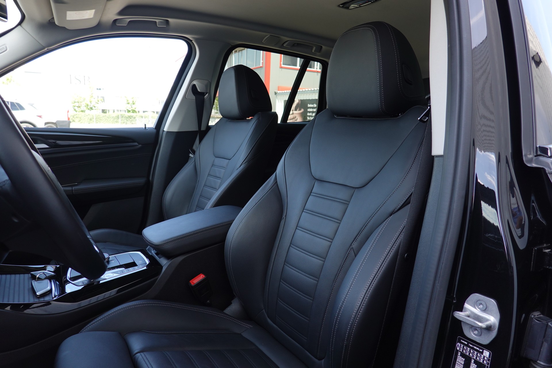 BMW X3 XDRIVE 20i - STEPTRONIC - 184 PS-image-14