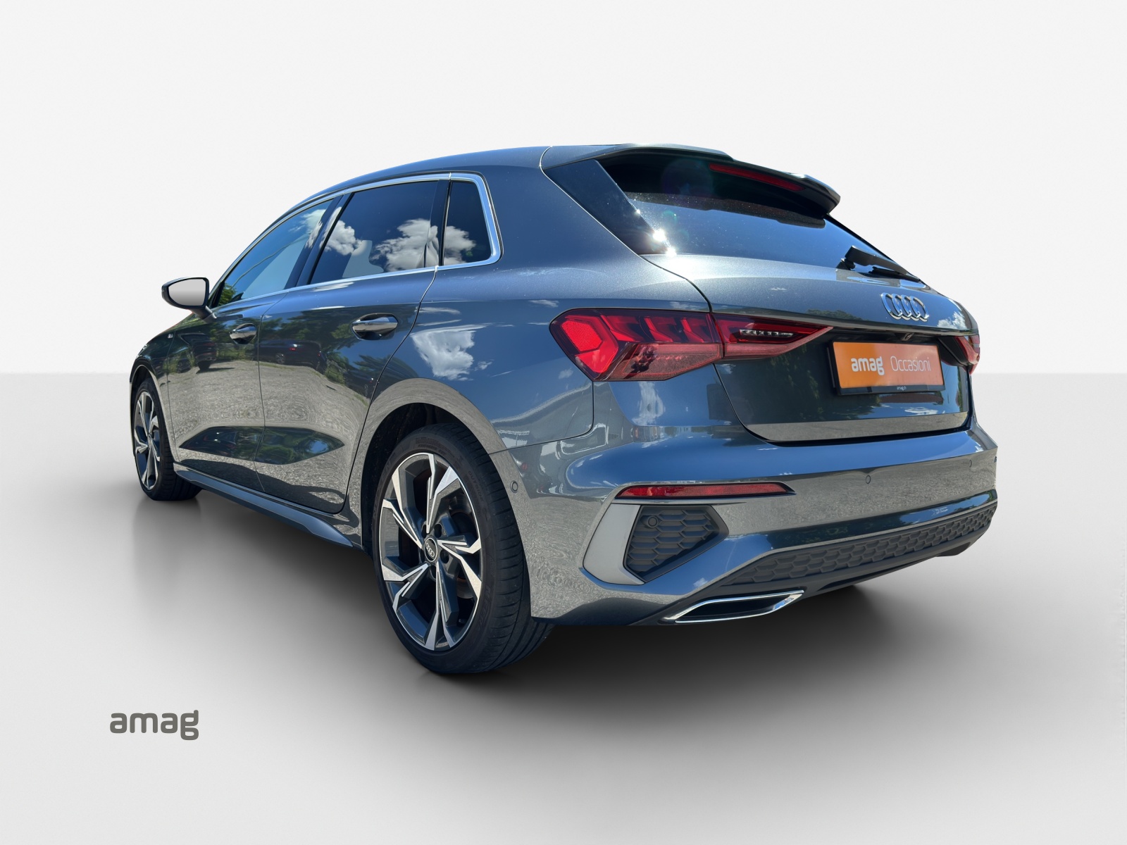 AUDI A3 Sportback 35 TFSI S line Attraction S-tronic-image-2