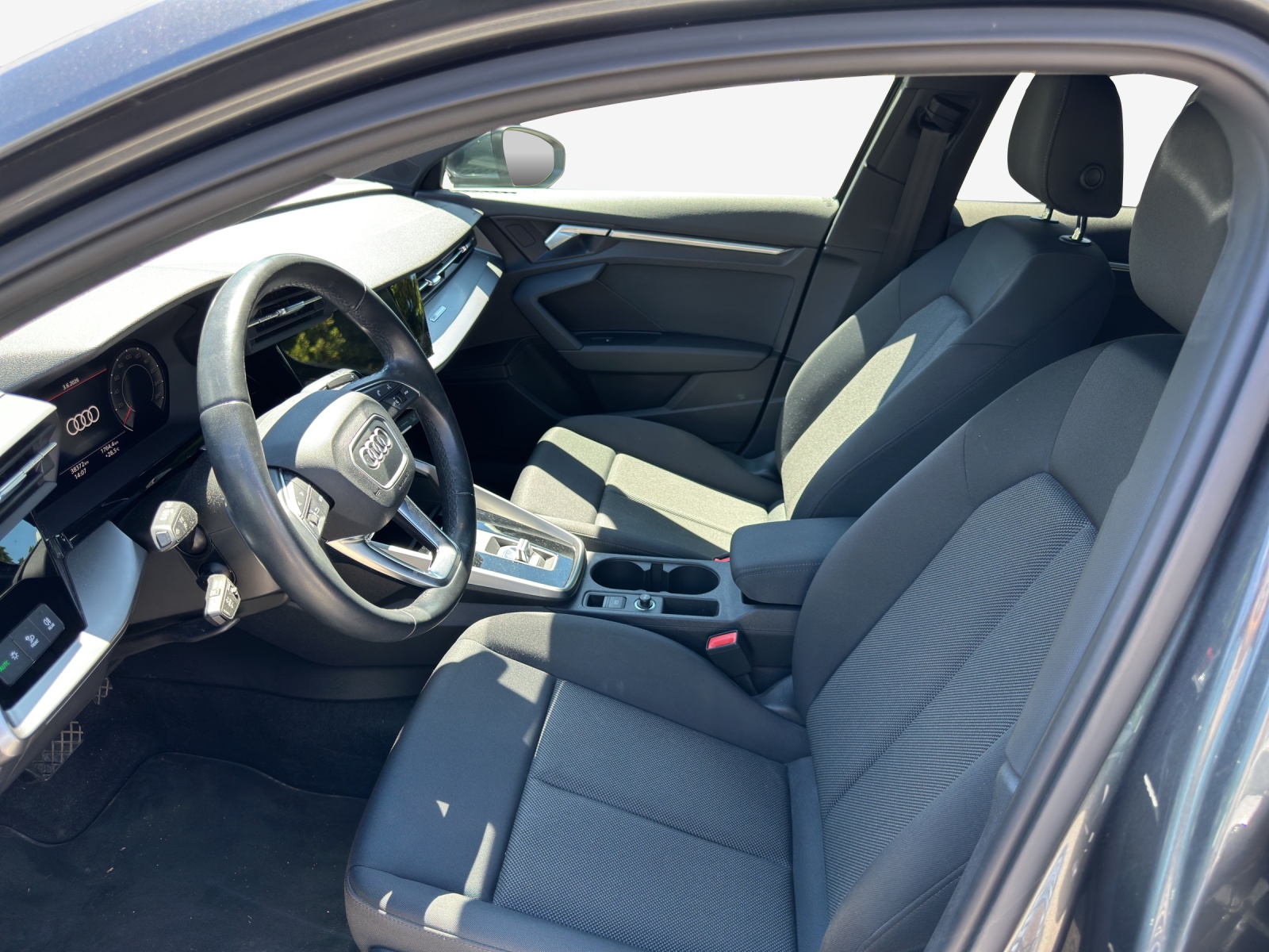 AUDI A3 Sportback 35 TFSI S line Attraction S-tronic-image-7