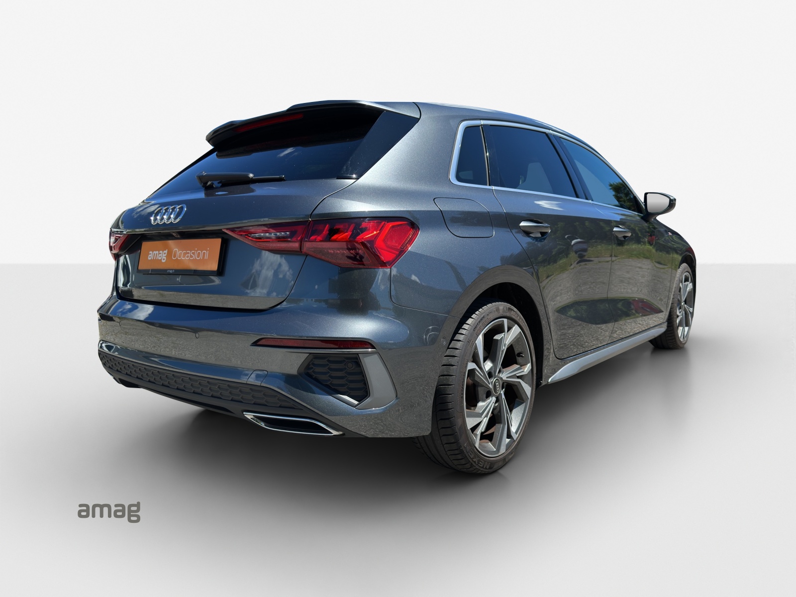 AUDI A3 Sportback 35 TFSI S line Attraction S-tronic-image-4