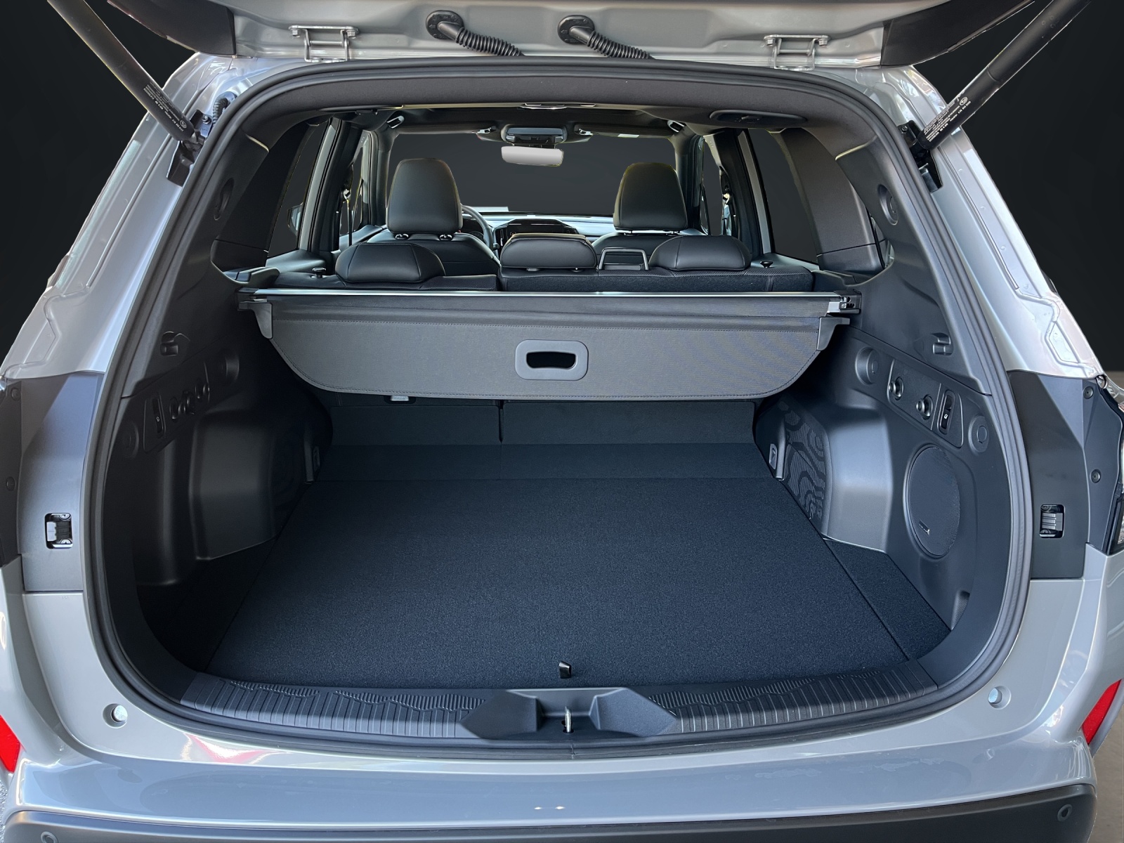SUBARU Forester Station 2.0i e-Boxer Luxury-image-14