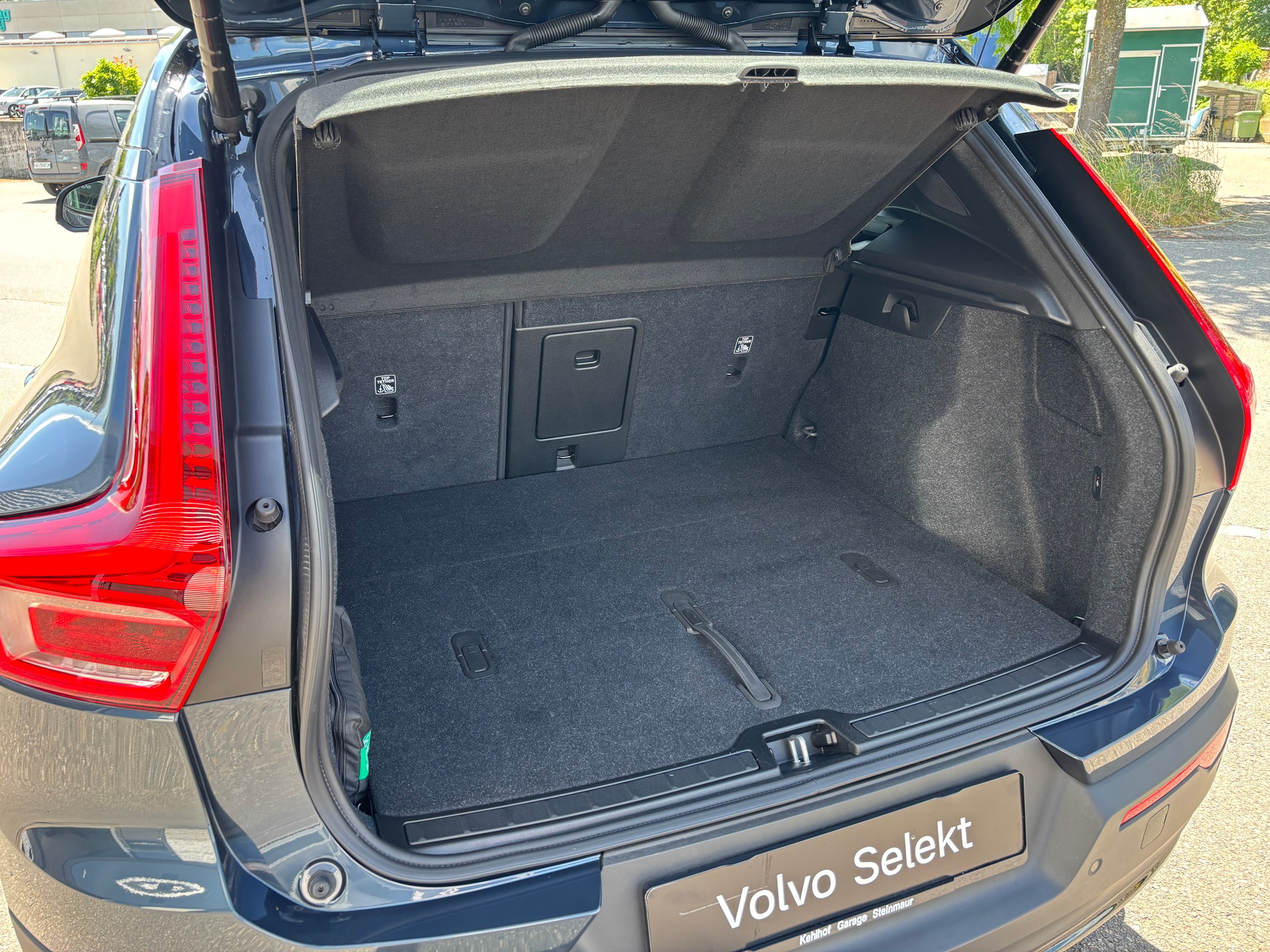 VOLVO EX40 Twin Black Edition AWD-image-9