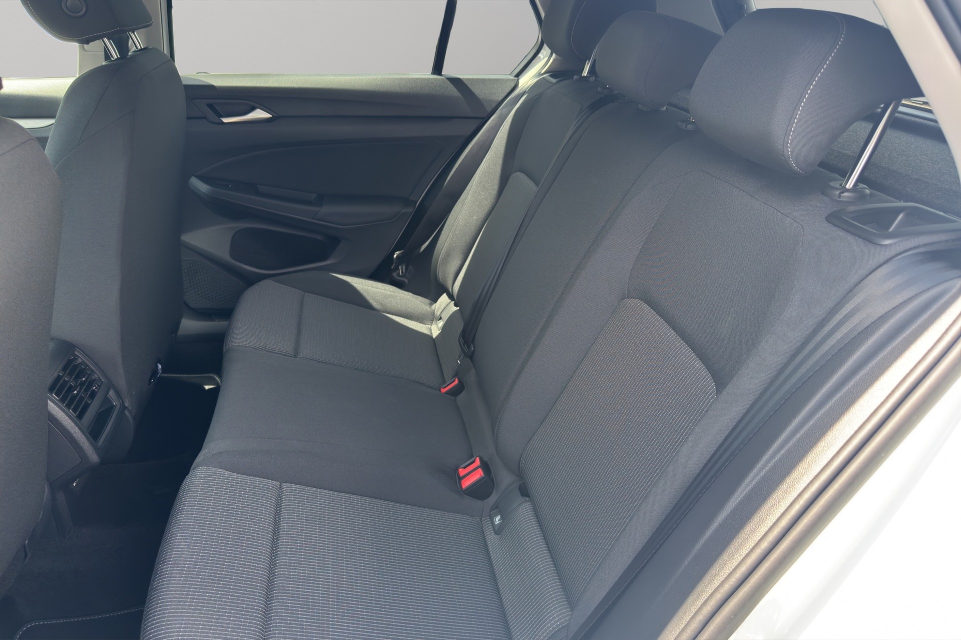 VW Golf 1.5 e TSI mHEV Value DSG-image-5