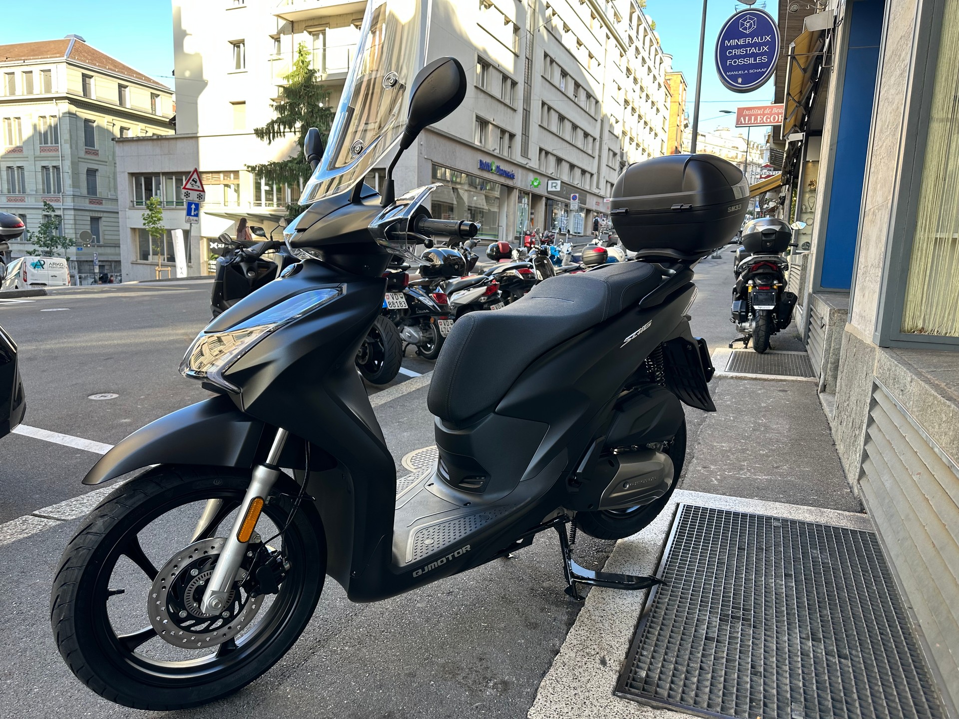 QJ SQ16 125-image-3