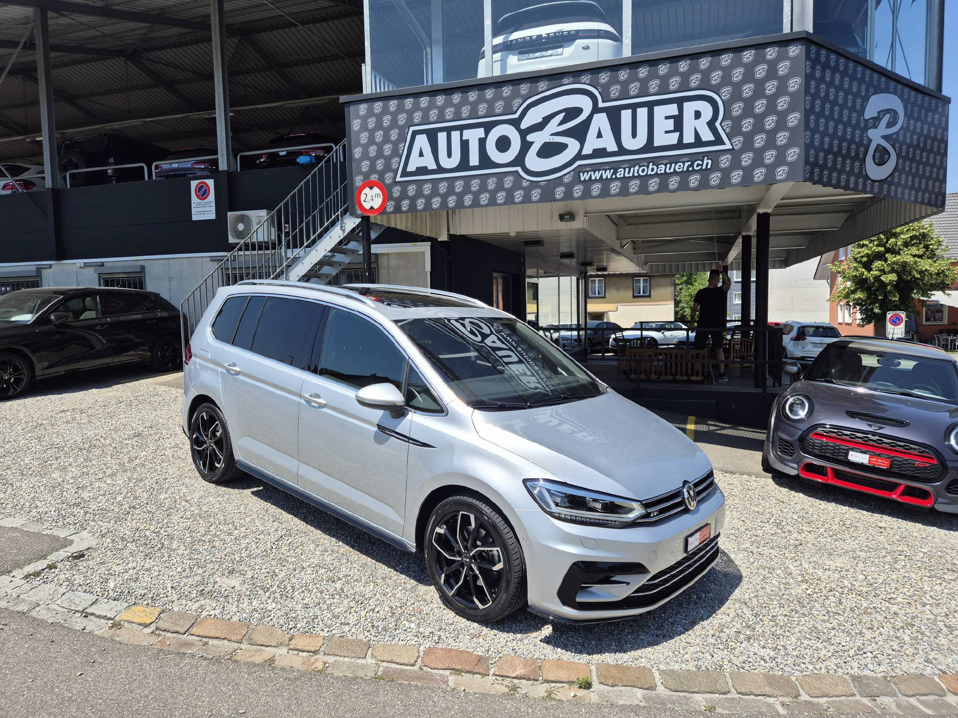 VW Touran 1.5 TSI Highline DSG R-Line 7P-image-0