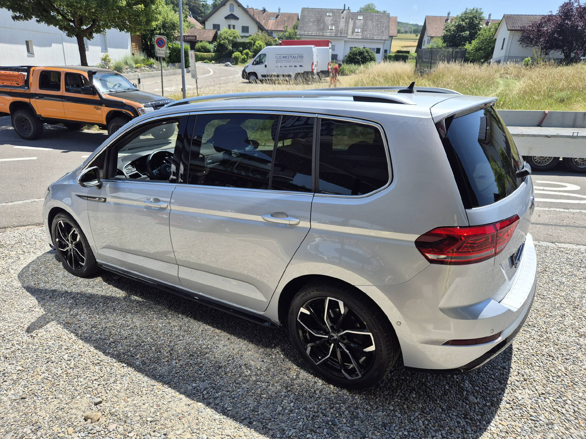 VW Touran 1.5 TSI Highline DSG R-Line 7P-image-4