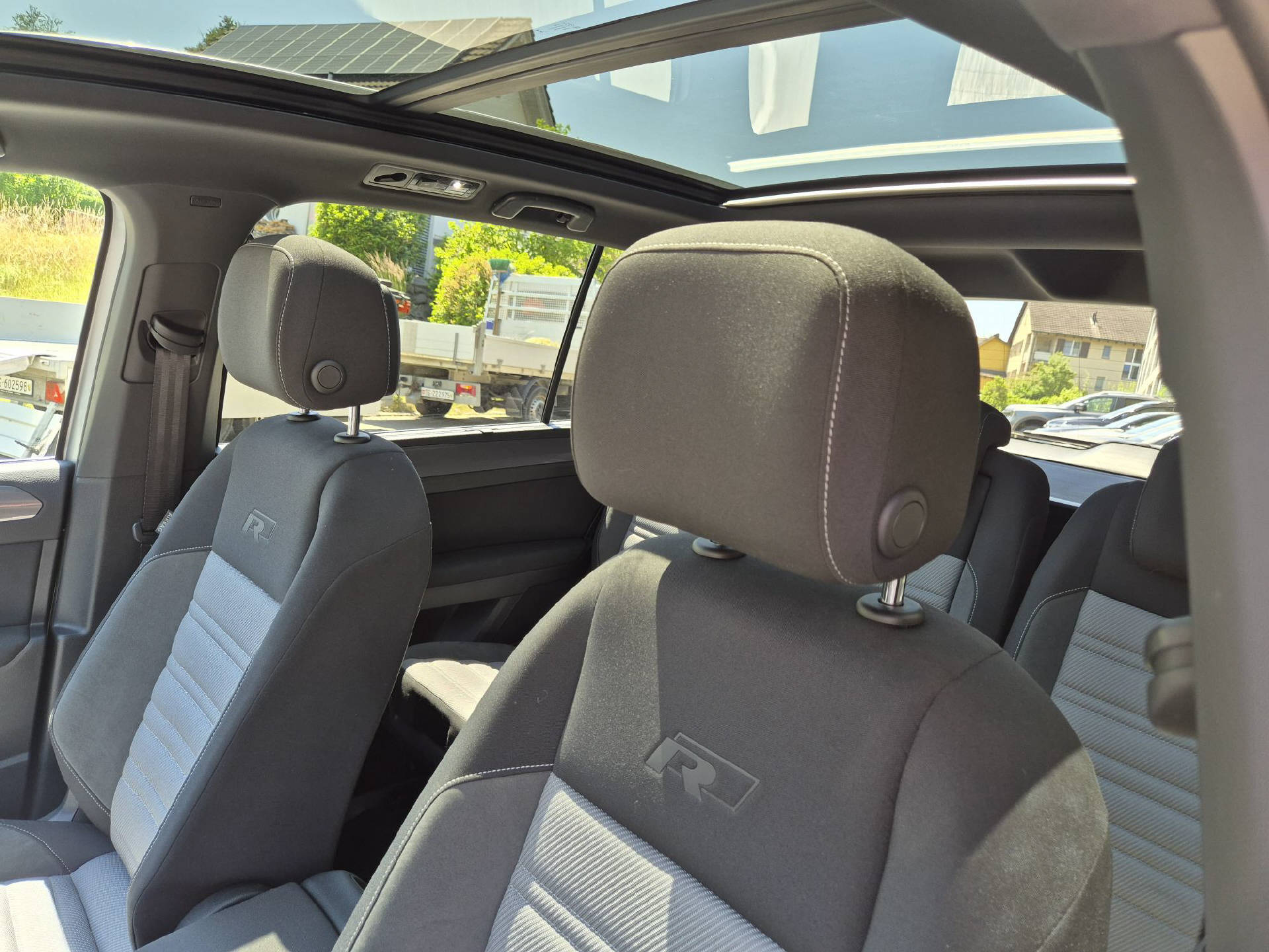 VW Touran 1.5 TSI Highline DSG R-Line 7P-image-13