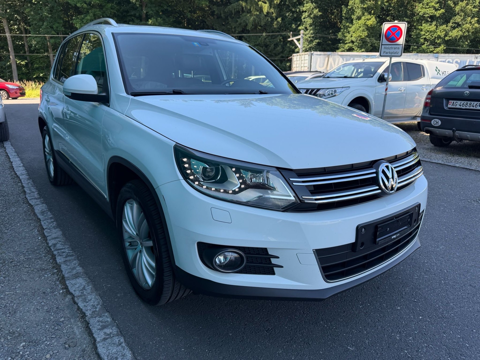 VW Tiguan 2.0 TDI BlueMotion Sport&Style 4Motion DSG-image-0