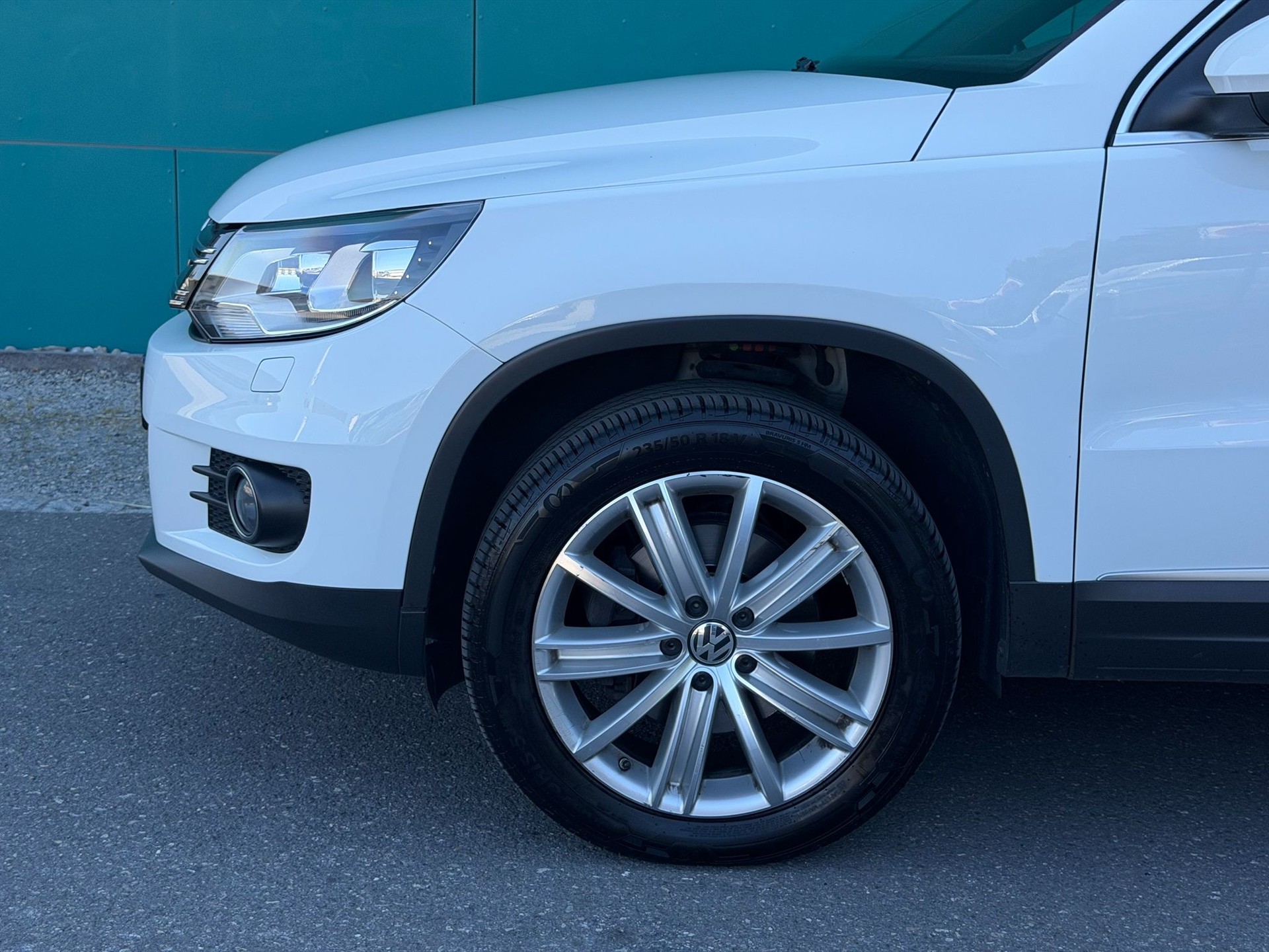 VW Tiguan 2.0 TDI BlueMotion Sport&Style 4Motion DSG-image-7