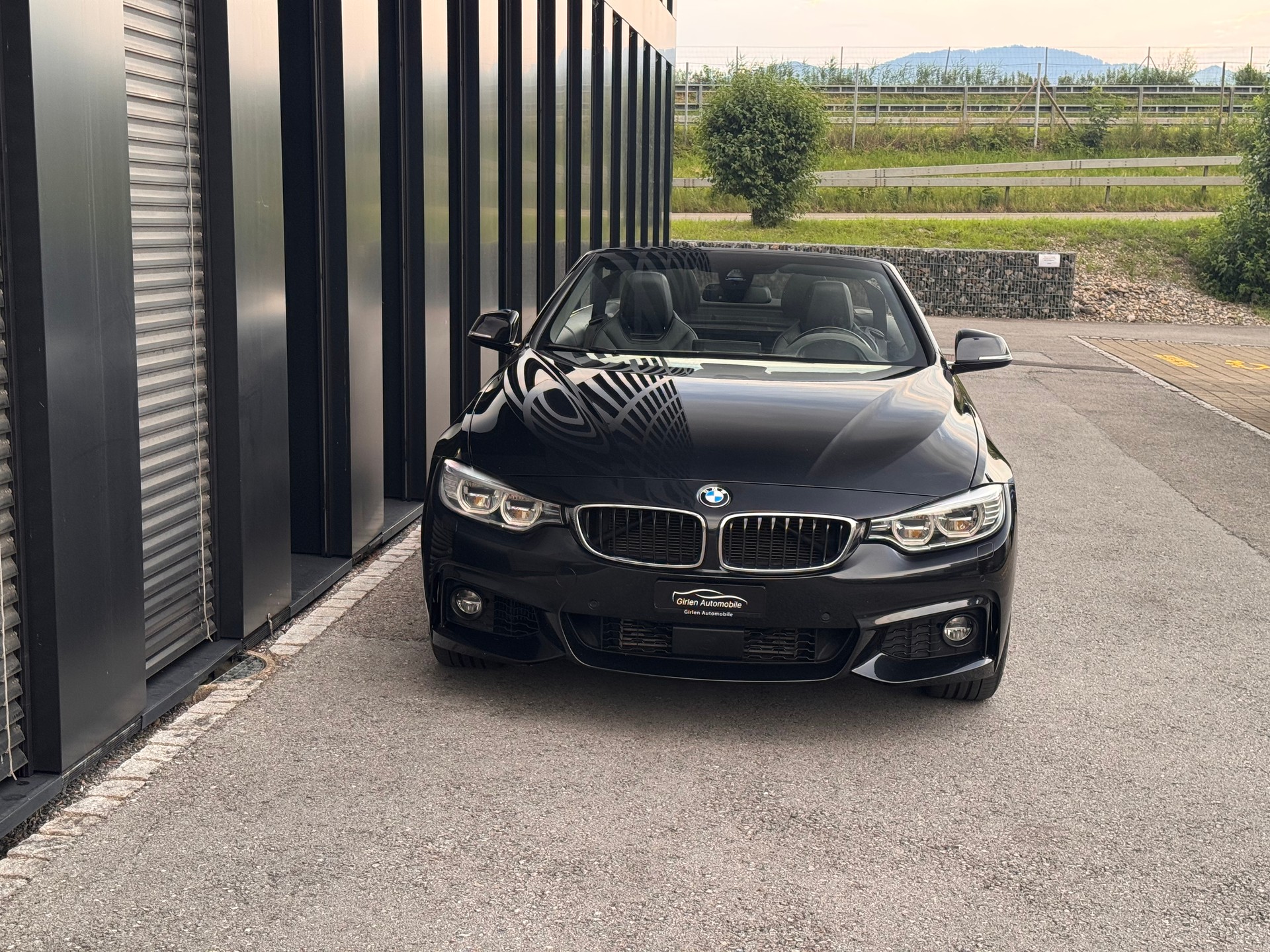 BMW 435i Cabriolet xDrive M Sport Steptronic-image-1