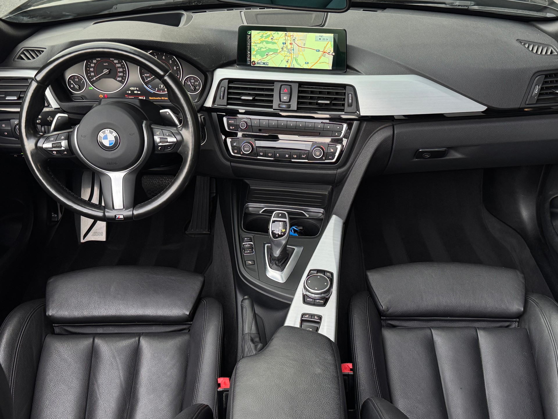 BMW 435i Cabriolet xDrive M Sport Steptronic-image-13