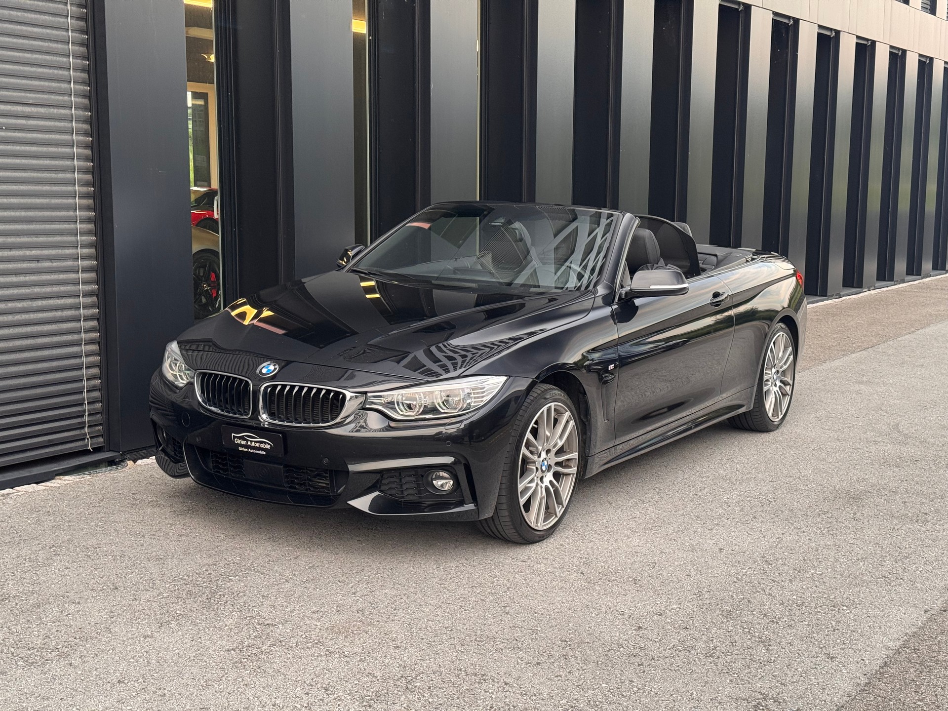 BMW 435i Cabriolet xDrive M Sport Steptronic-image-2
