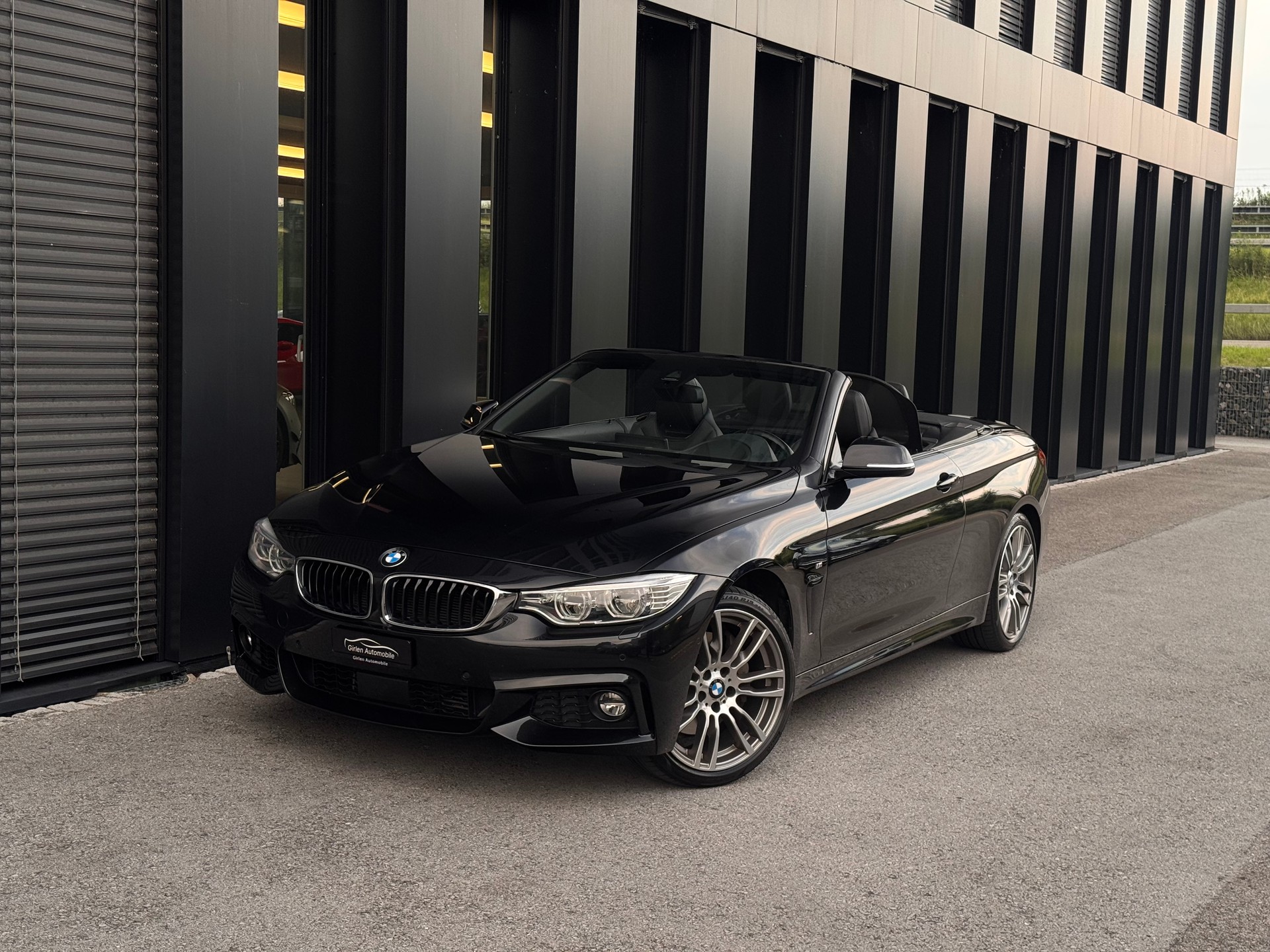 BMW 435i Cabriolet xDrive M Sport Steptronic-image-0
