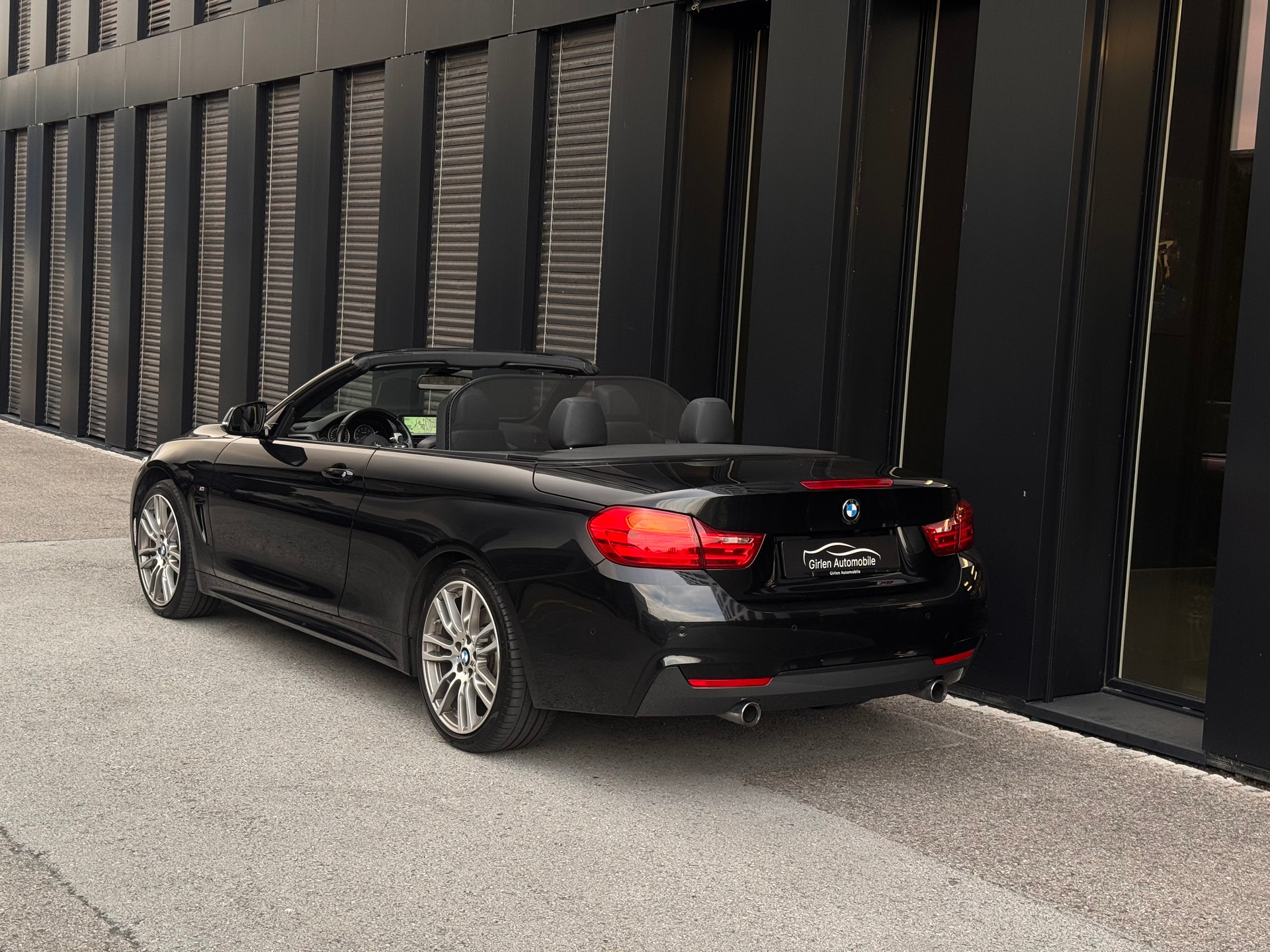 BMW 435i Cabriolet xDrive M Sport Steptronic-image-4
