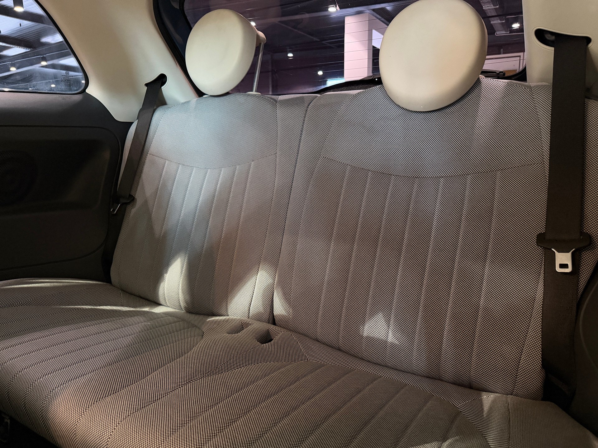 FIAT 500 1.3 JTD Lounge-image-10