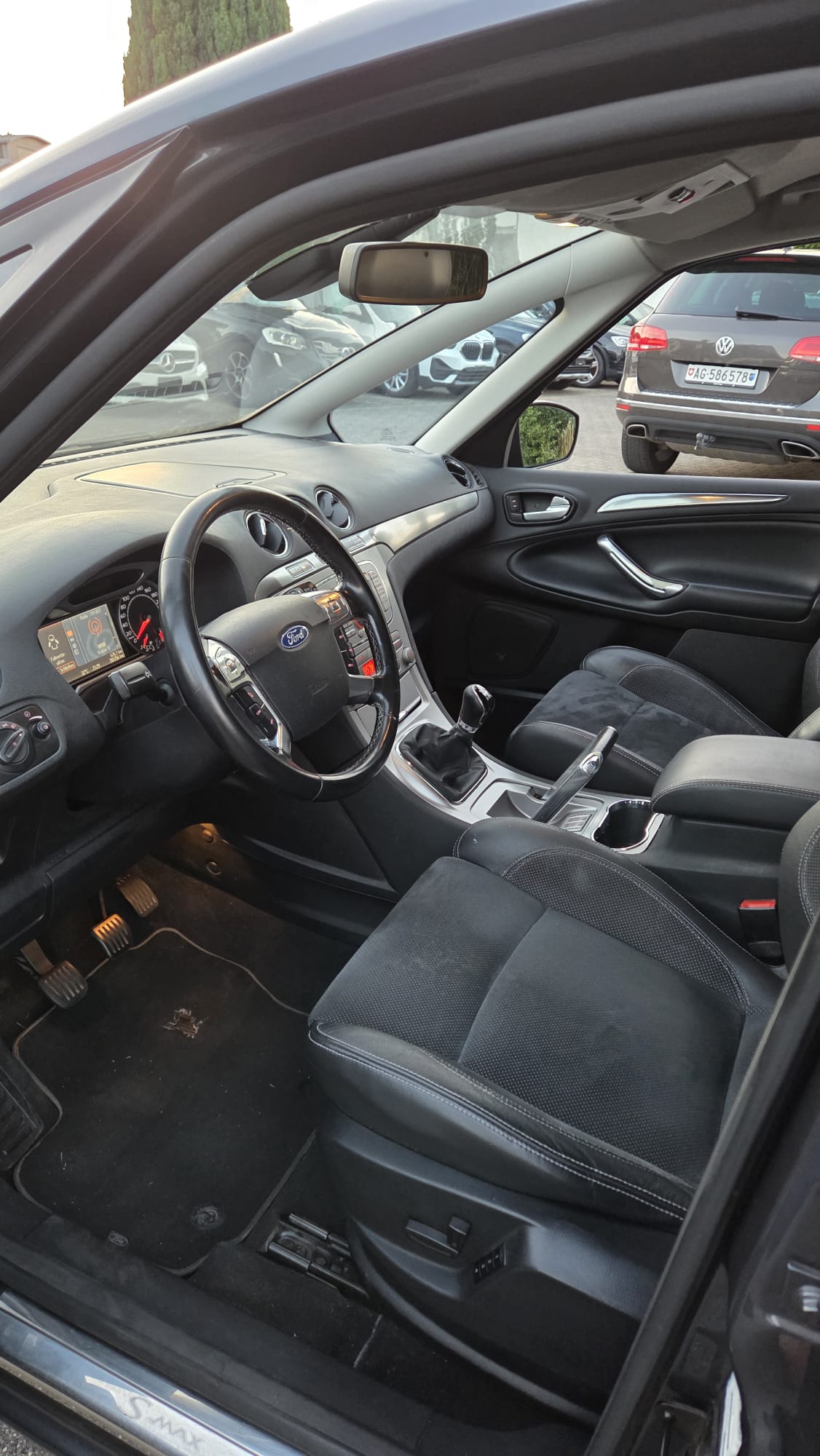 FORD S-Max 2.0i Titanium-image-5