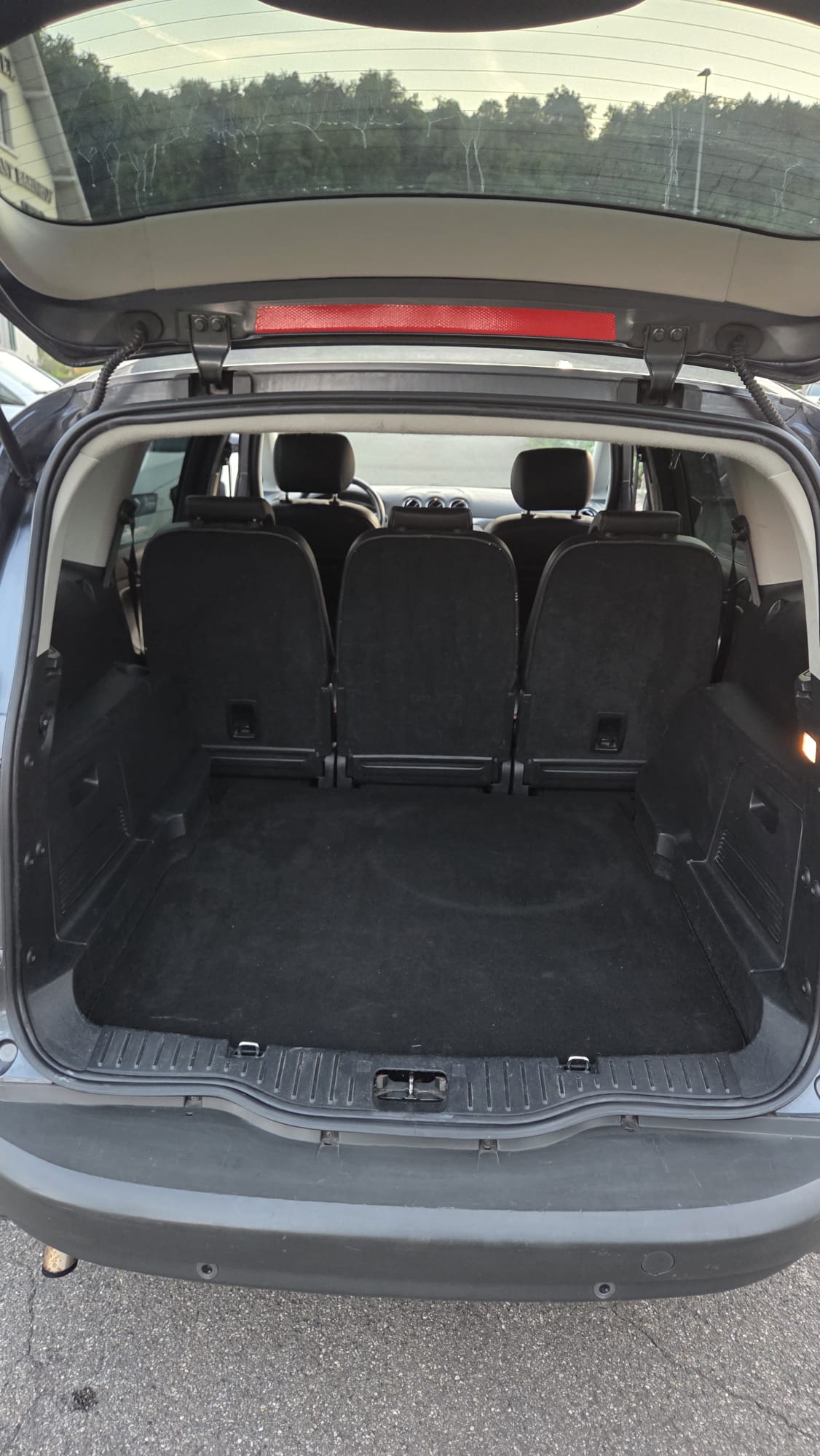 FORD S-Max 2.0i Titanium-image-3