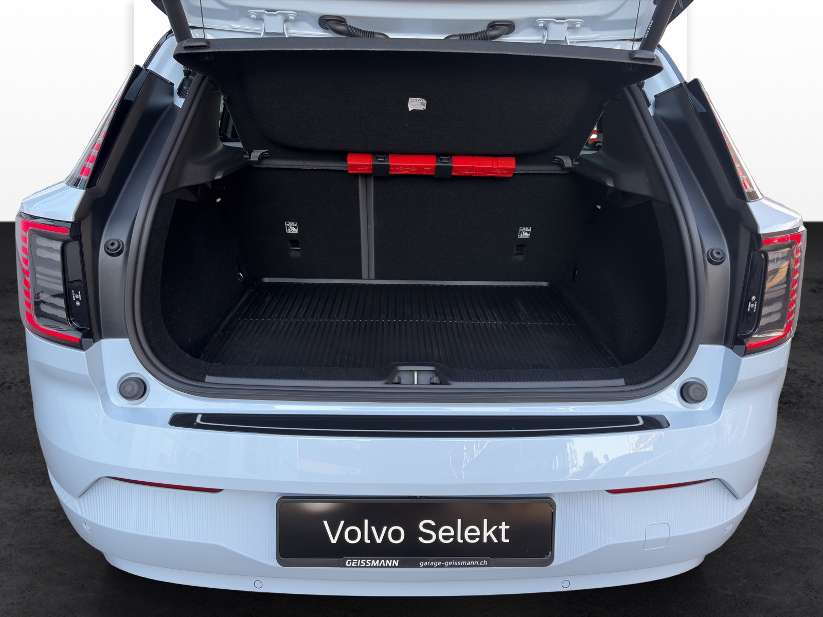 VOLVO EX30 E60 Twin Ultra Performance AWD-image-18