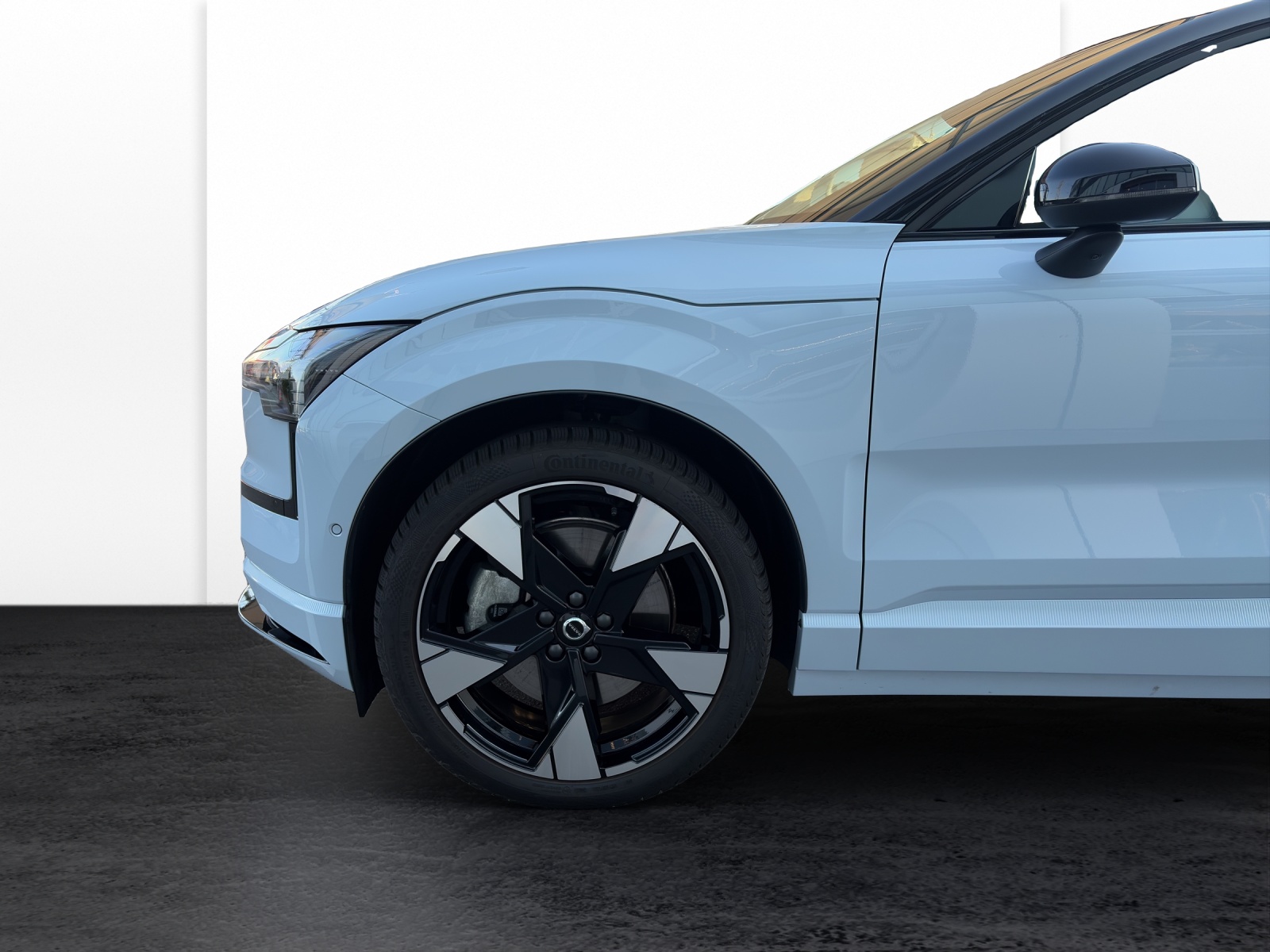 VOLVO EX30 E60 Twin Ultra Performance AWD-image-19
