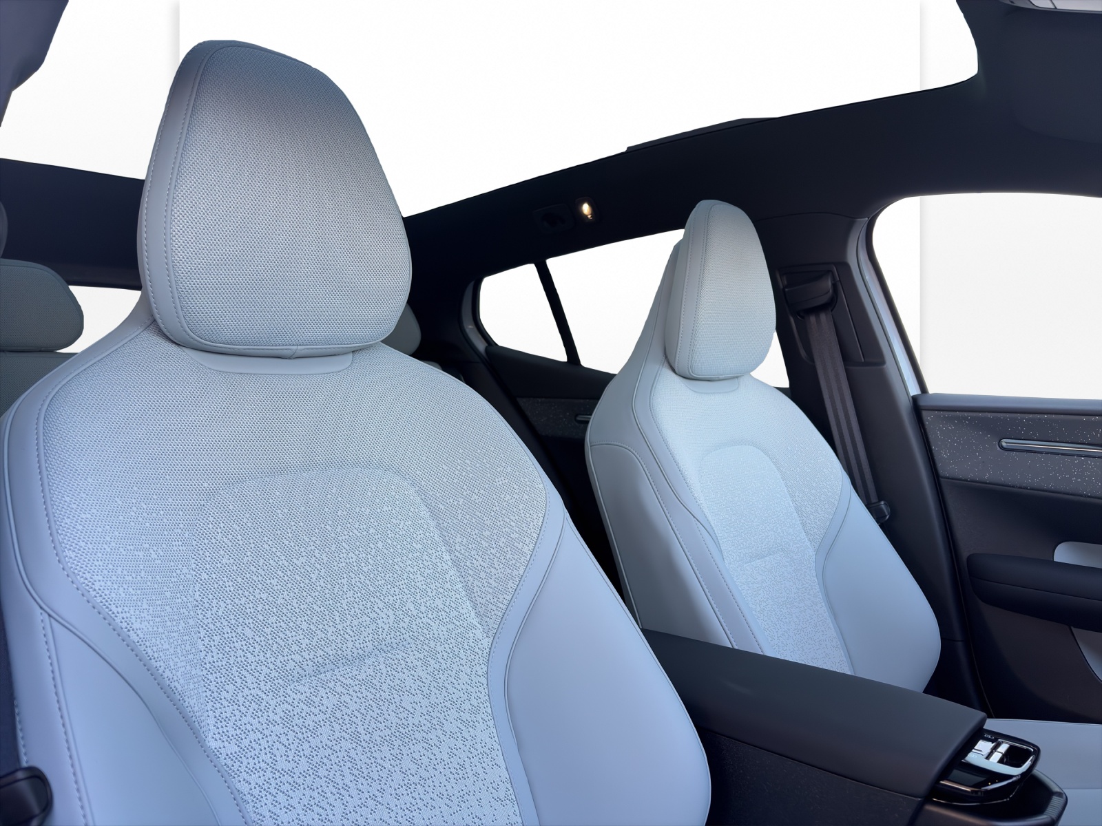 VOLVO EX30 E60 Twin Ultra Performance AWD-image-17
