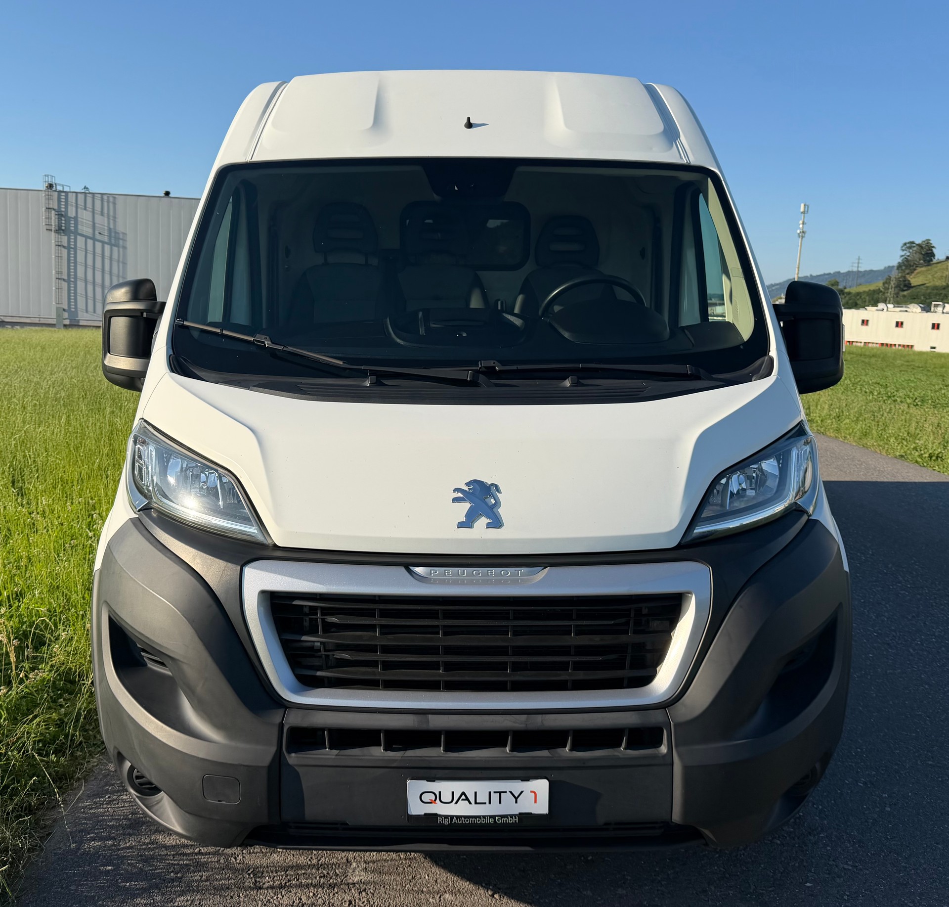 PEUGEOT Boxer 2.0 HDI 335 Allure s/s L2H2-image-6