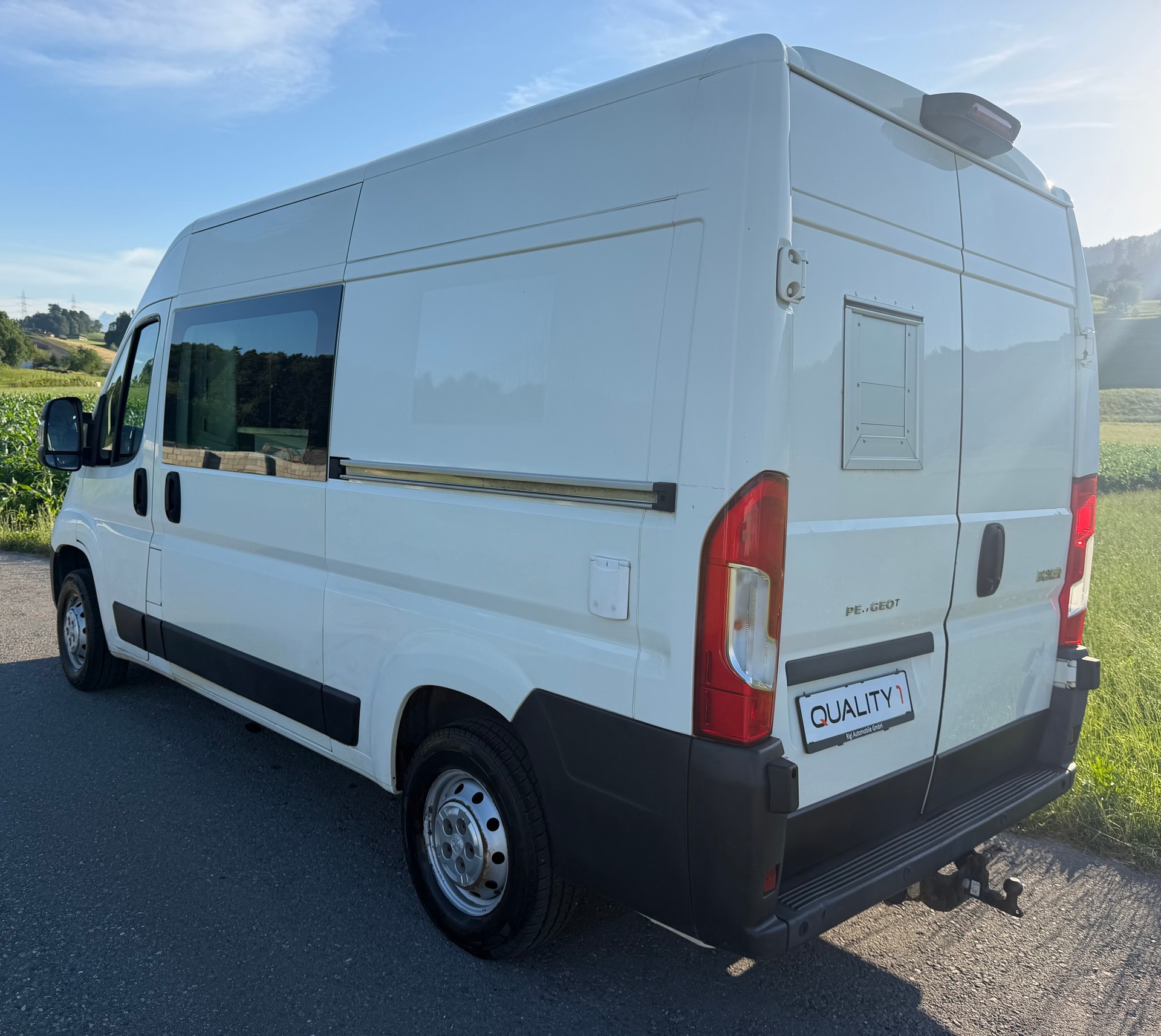 PEUGEOT Boxer 2.0 HDI 335 Allure s/s L2H2-image-3