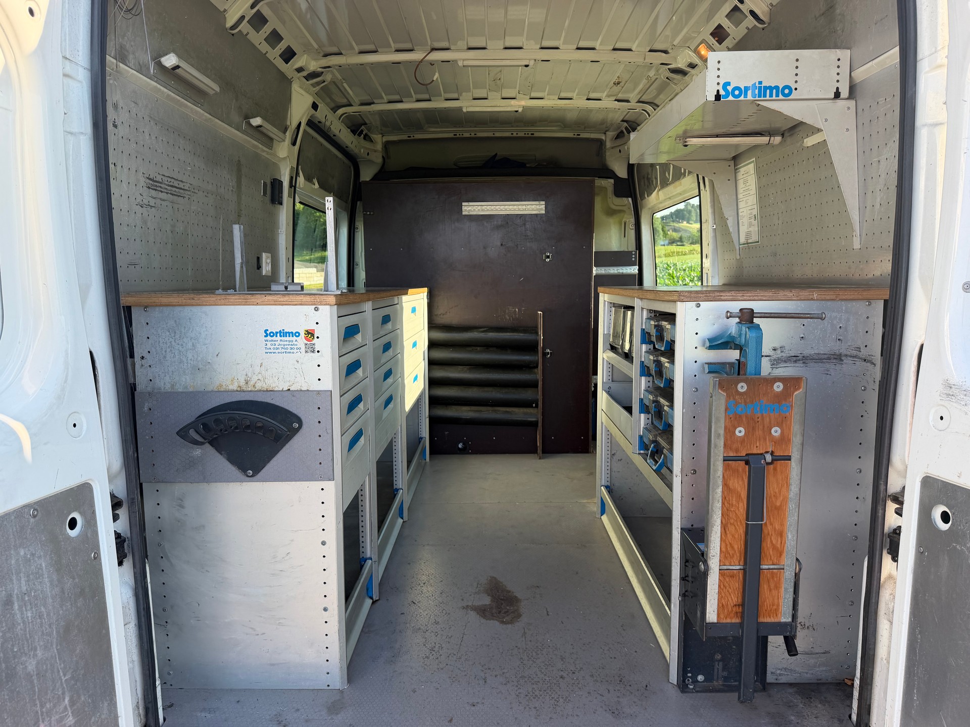 PEUGEOT Boxer 2.0 HDI 335 Allure s/s L2H2-image-14