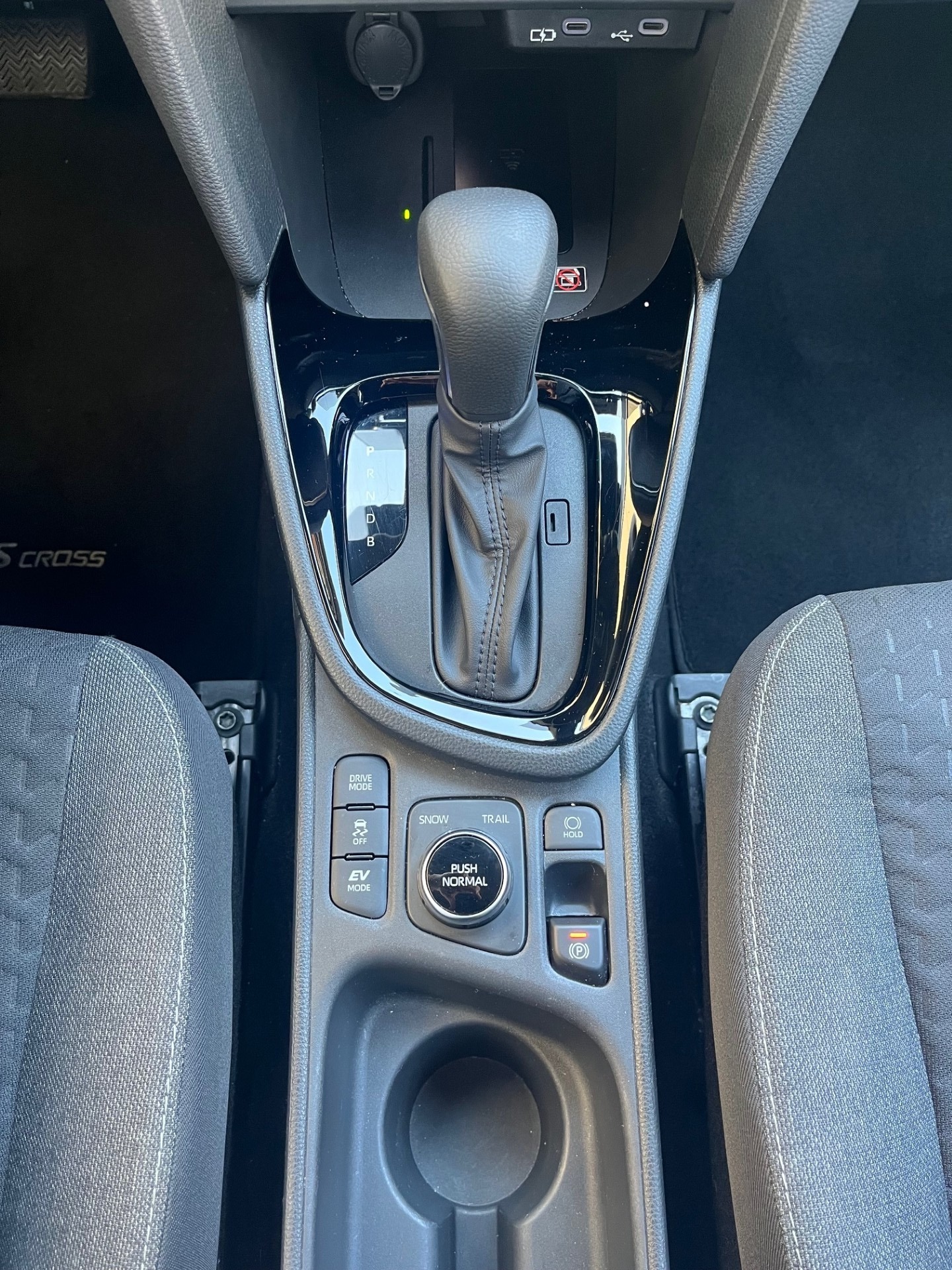 TOYOTA Yaris Cross 1.5 Trend AWDi e-CVT-image-13