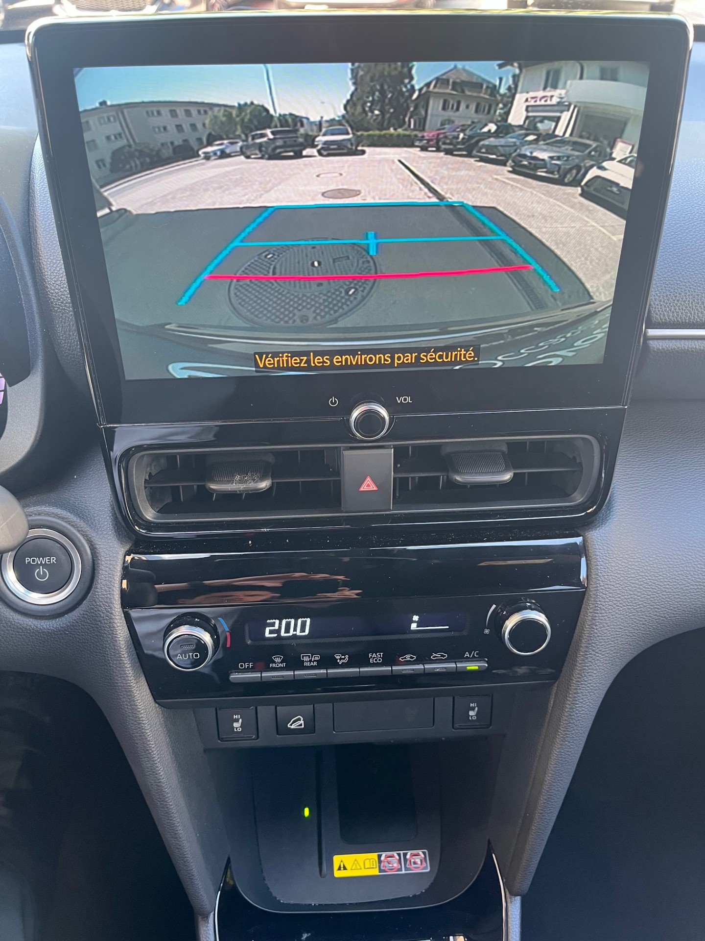 TOYOTA Yaris Cross 1.5 Trend AWDi e-CVT-image-12