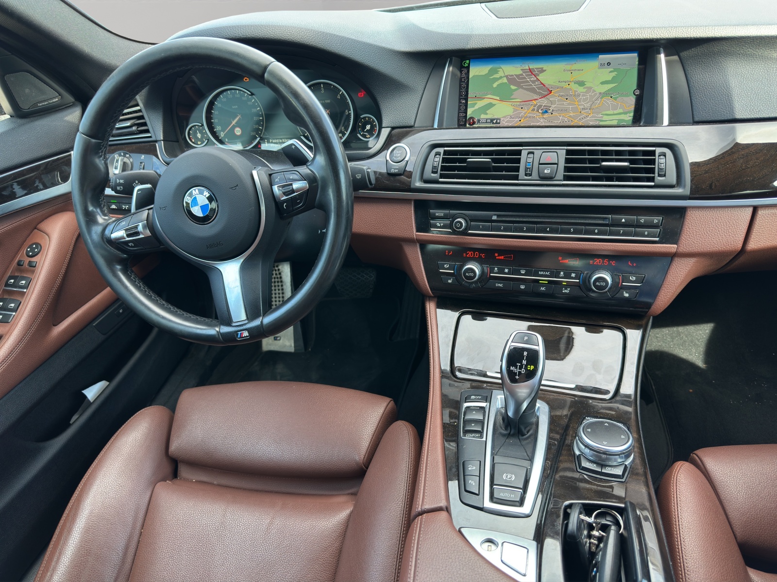 BMW 535d Touring xDrive Luxury Line Steptronic-image-5