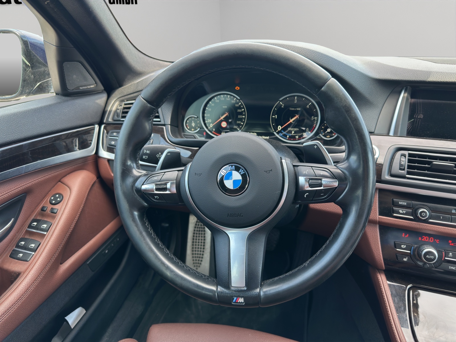 BMW 535d Touring xDrive Luxury Line Steptronic-image-11