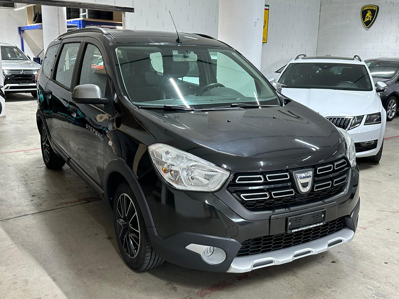 DACIA Lodgy 1.5dCi Stepway 7PL-image-1