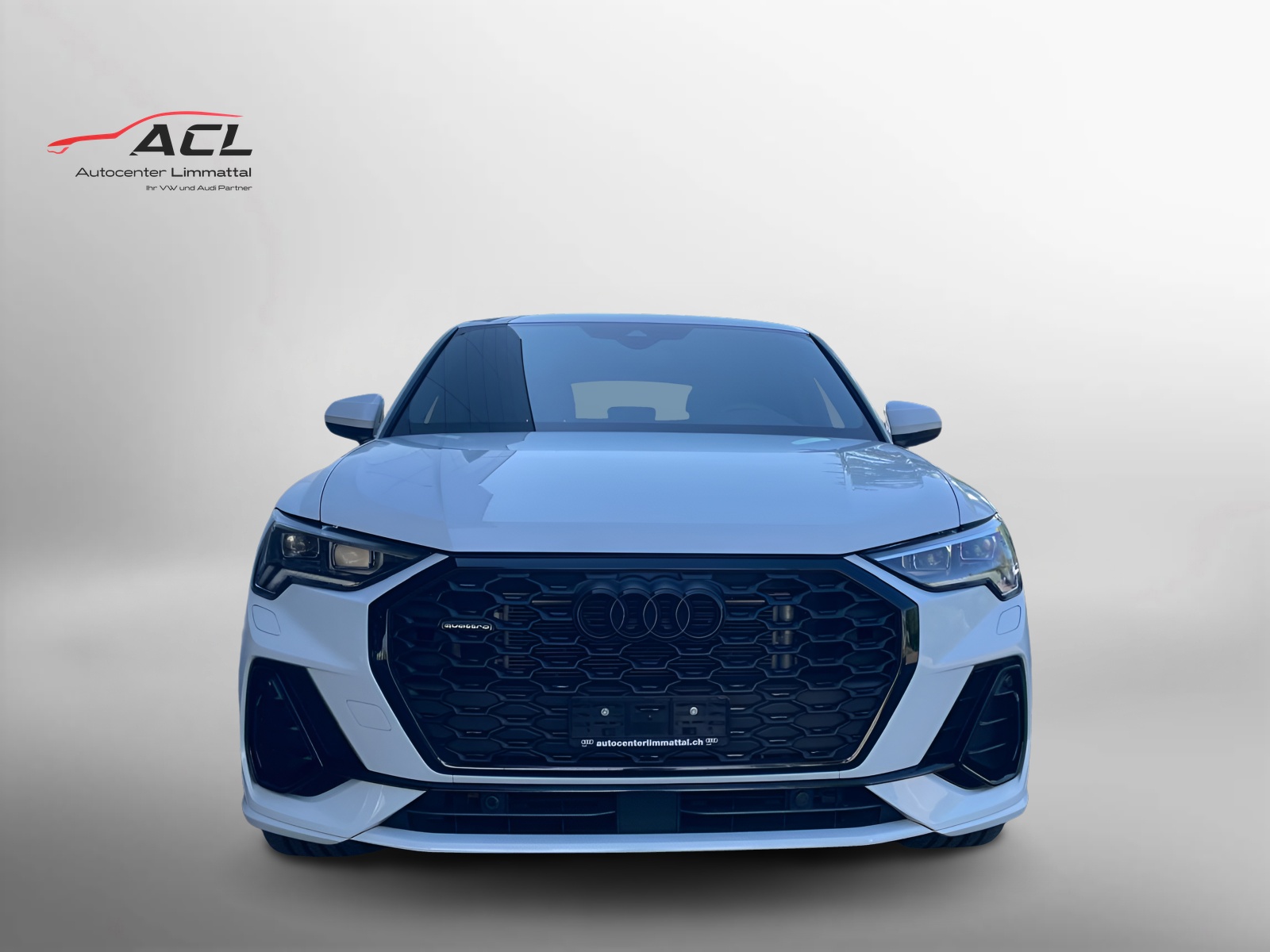 AUDI Q3 Sportback 40 TFSI S line quattro S-tronic-image-1